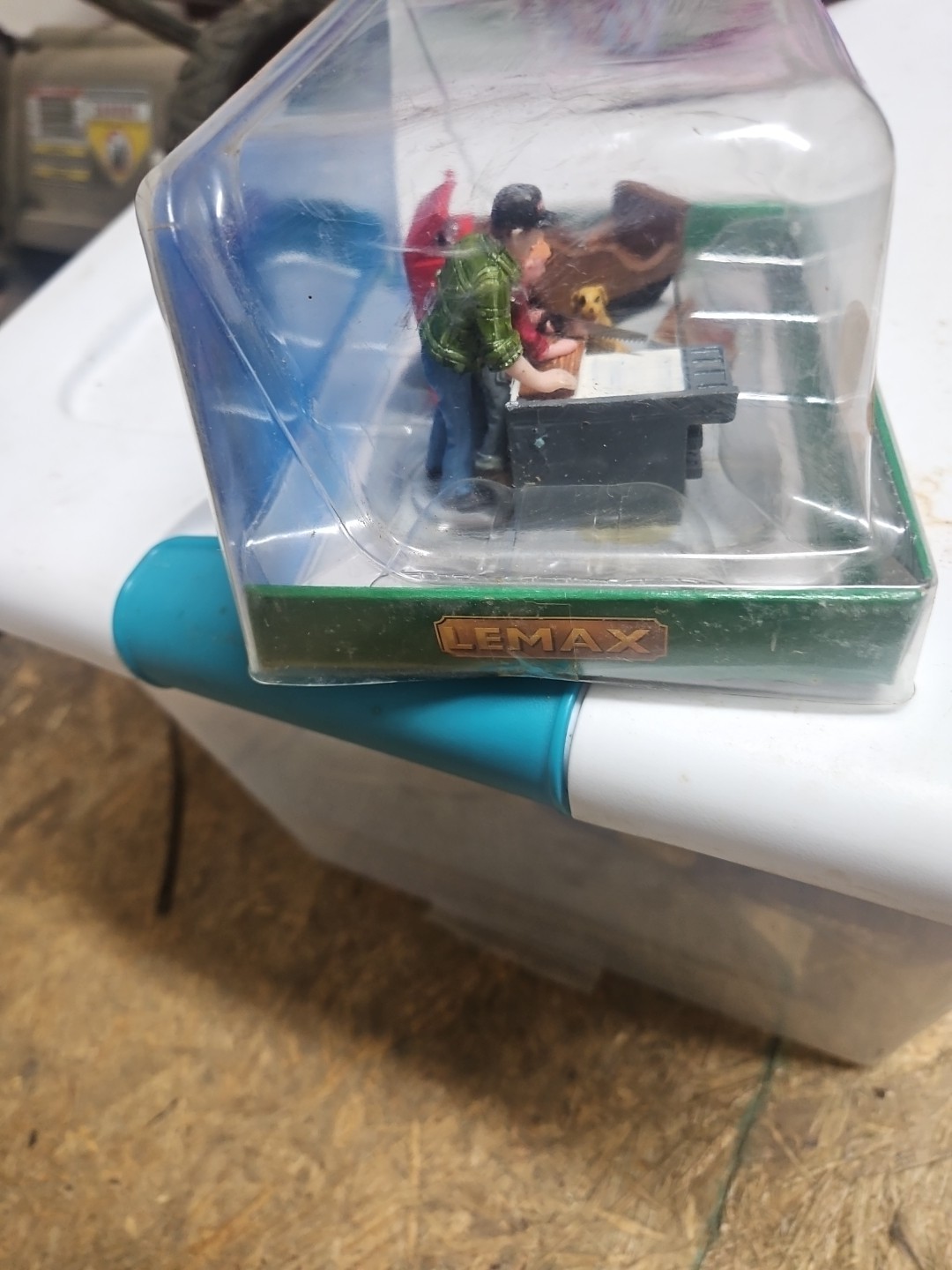 NOS NIB Lemax Rare 2012 Craftsman Sears Exclusive Father Son Dog Workshop