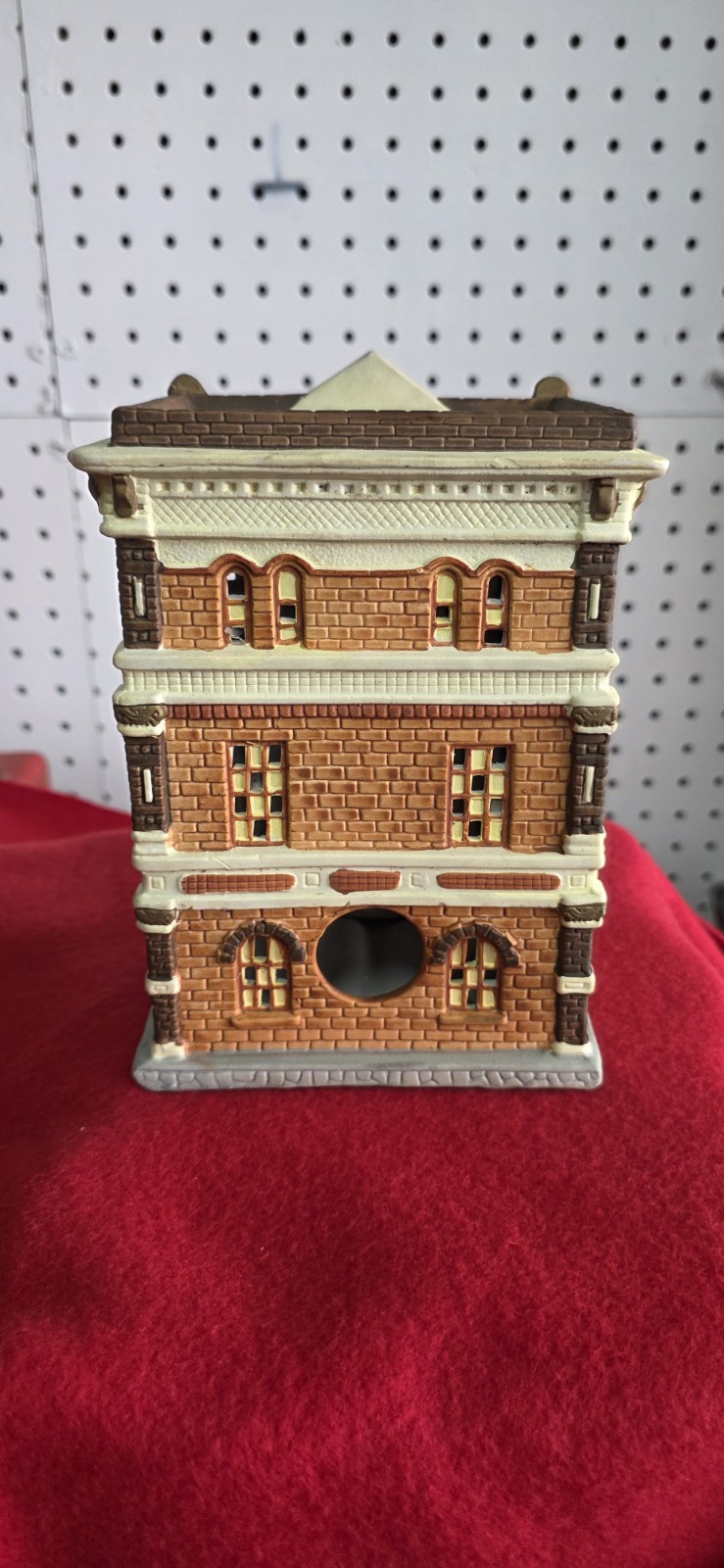 1996 Noma ceramic FIRE HOUSE Christmas village display 7½” tall x 5″ x 4″ Depth
