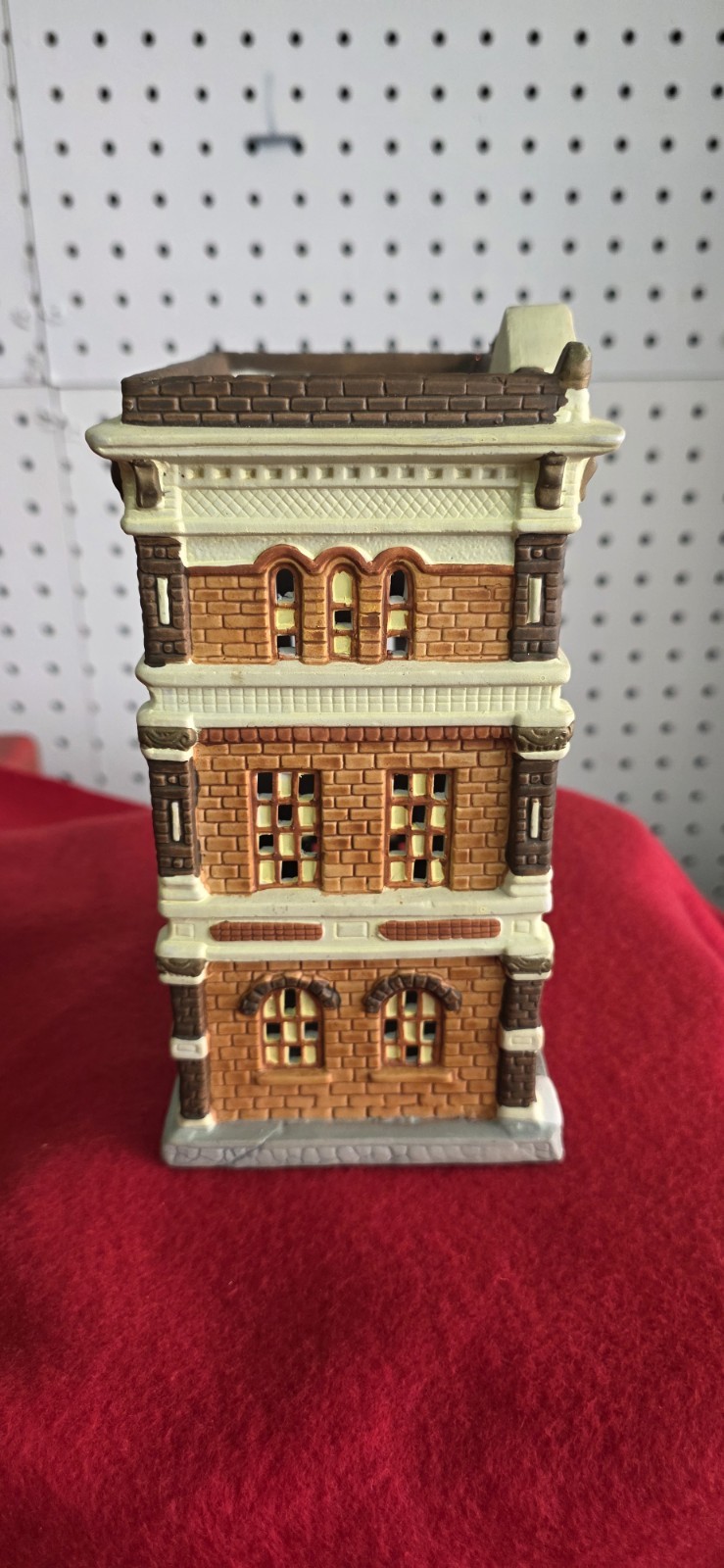 1996 Noma ceramic FIRE HOUSE Christmas village display 7½” tall x 5″ x 4″ Depth