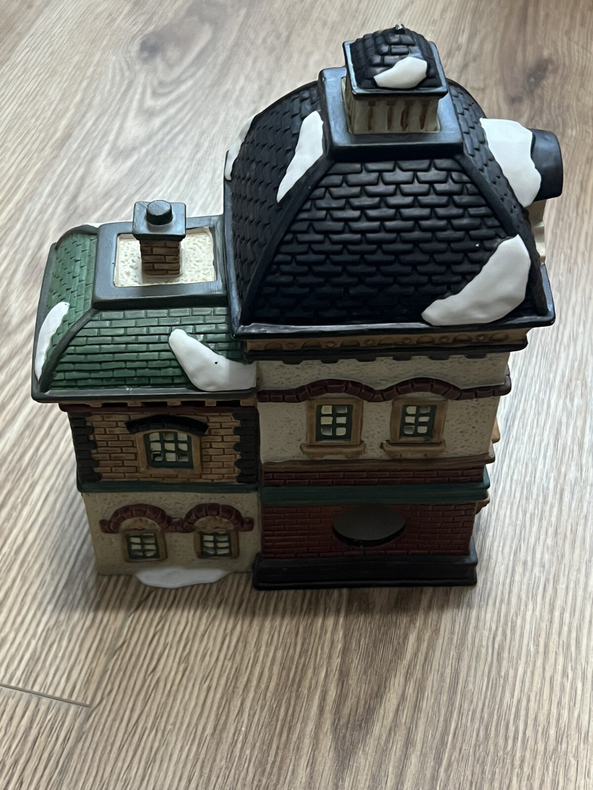 O’Well 1998 Limited Edition Christmas Village House Holiday Collectible Decor