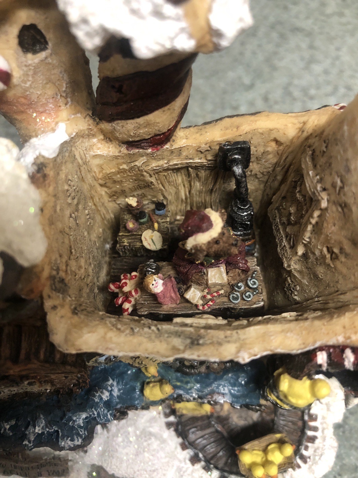 Boyds Bearly-Built Villages Elves-B-Us Workshop Christmas Village Elves 2001