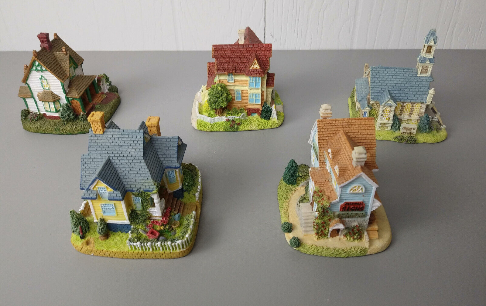 5 International Resources Miniature Houses Church Temperance Parsonage Sign Andy