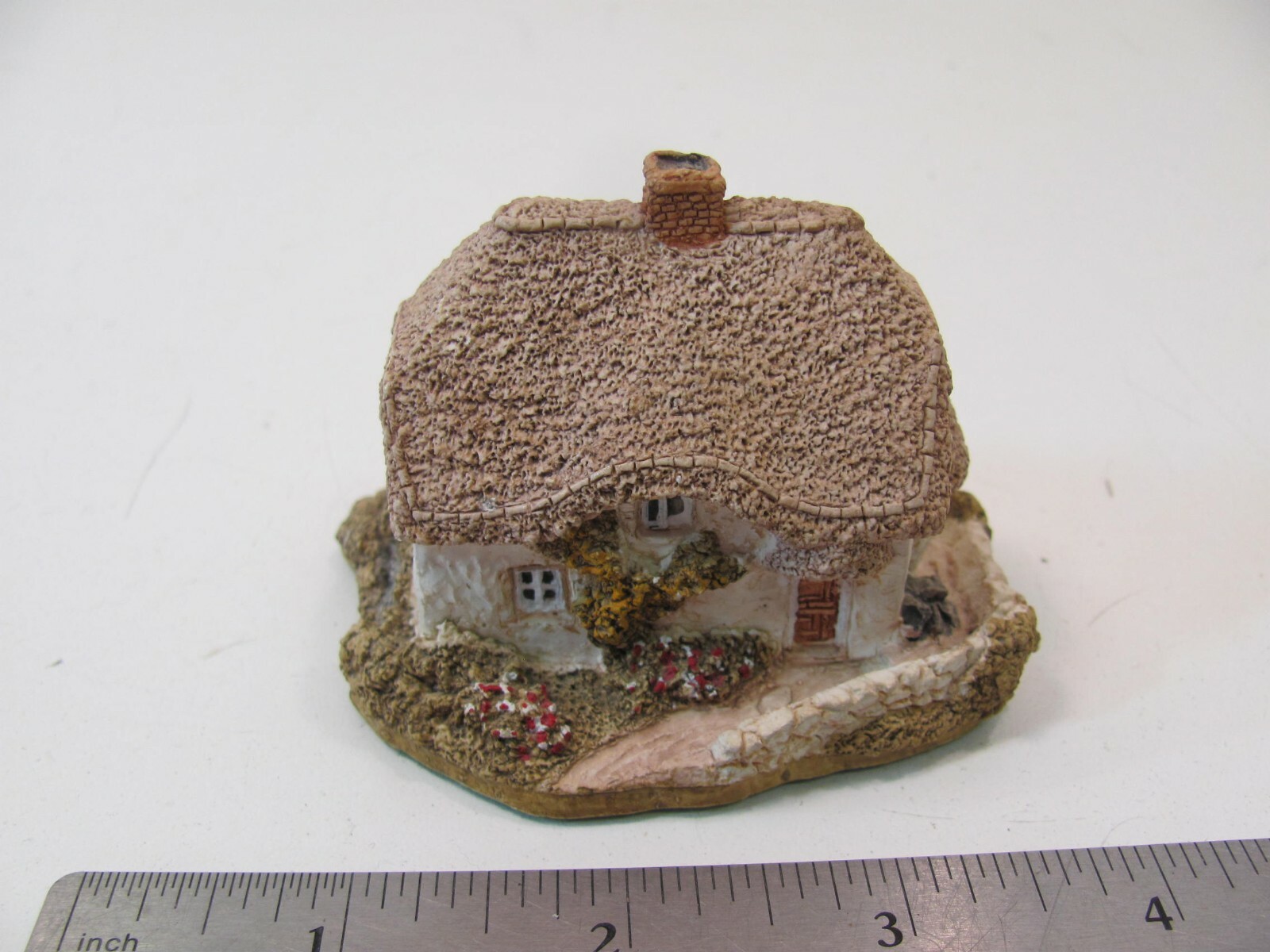 LILLIPUT LANE CLOVER COTTAGE