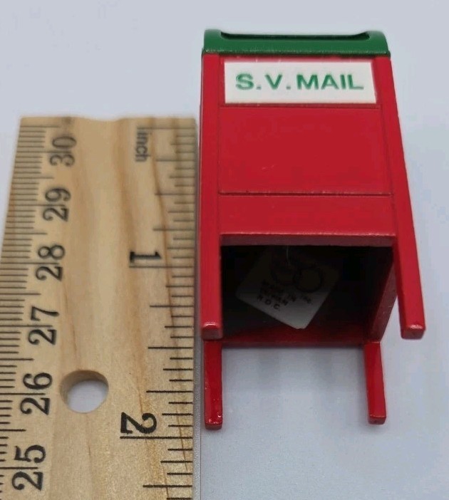 Dept 56 Original Snow Village Hand painted Metal Accessory Mail Box 5198-5