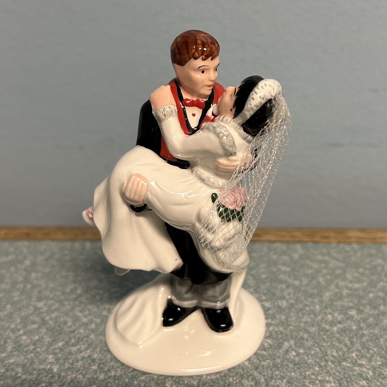 Department 56 Snow Village Just Married w/ Box – 54879, 2005 Retired