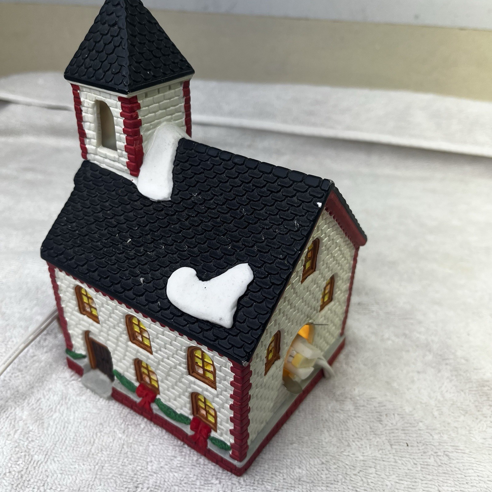 Noma World of Dickens Porcelain Lighted House – Church Christmas Noma 1997