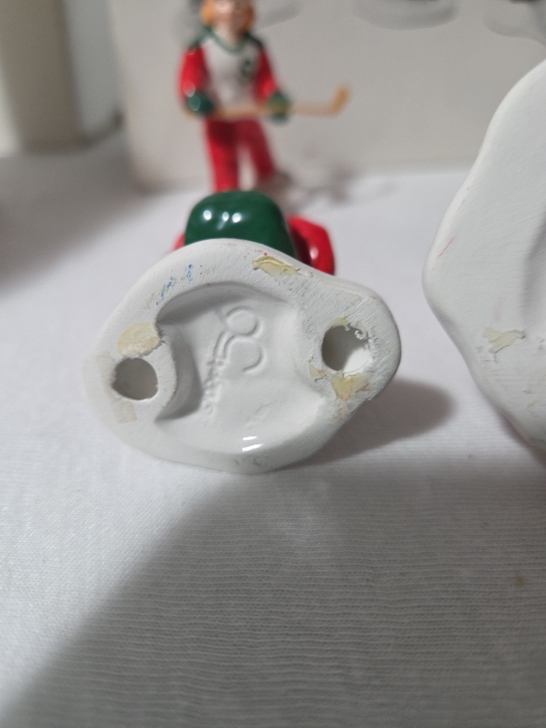 Dept 56 Original Snow Village Cold Weather Sports Kids Hockey Set of 4 #5410-0
