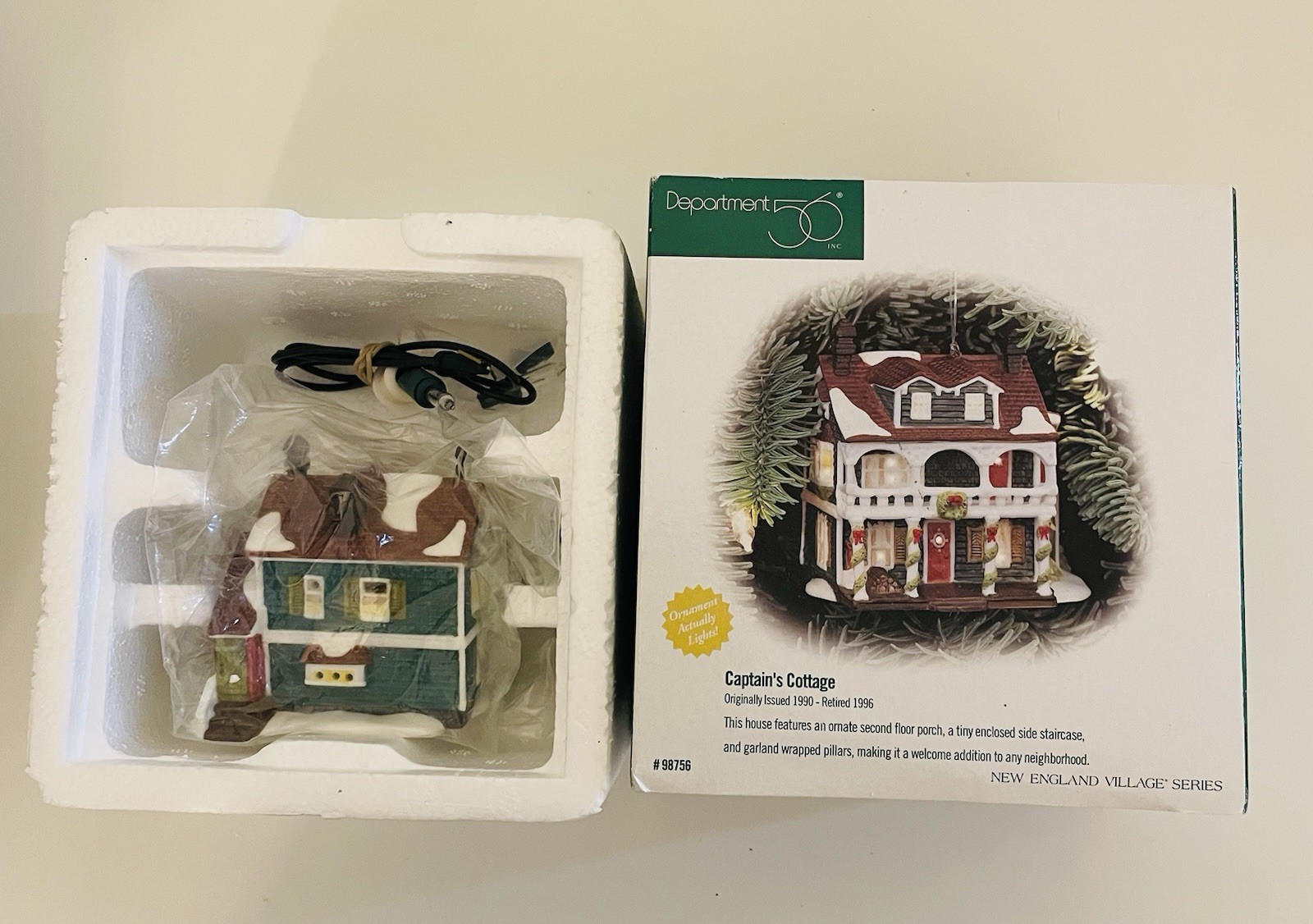 Dept 56 Captain’s Cottage Christmas Ornament New England Series #98756