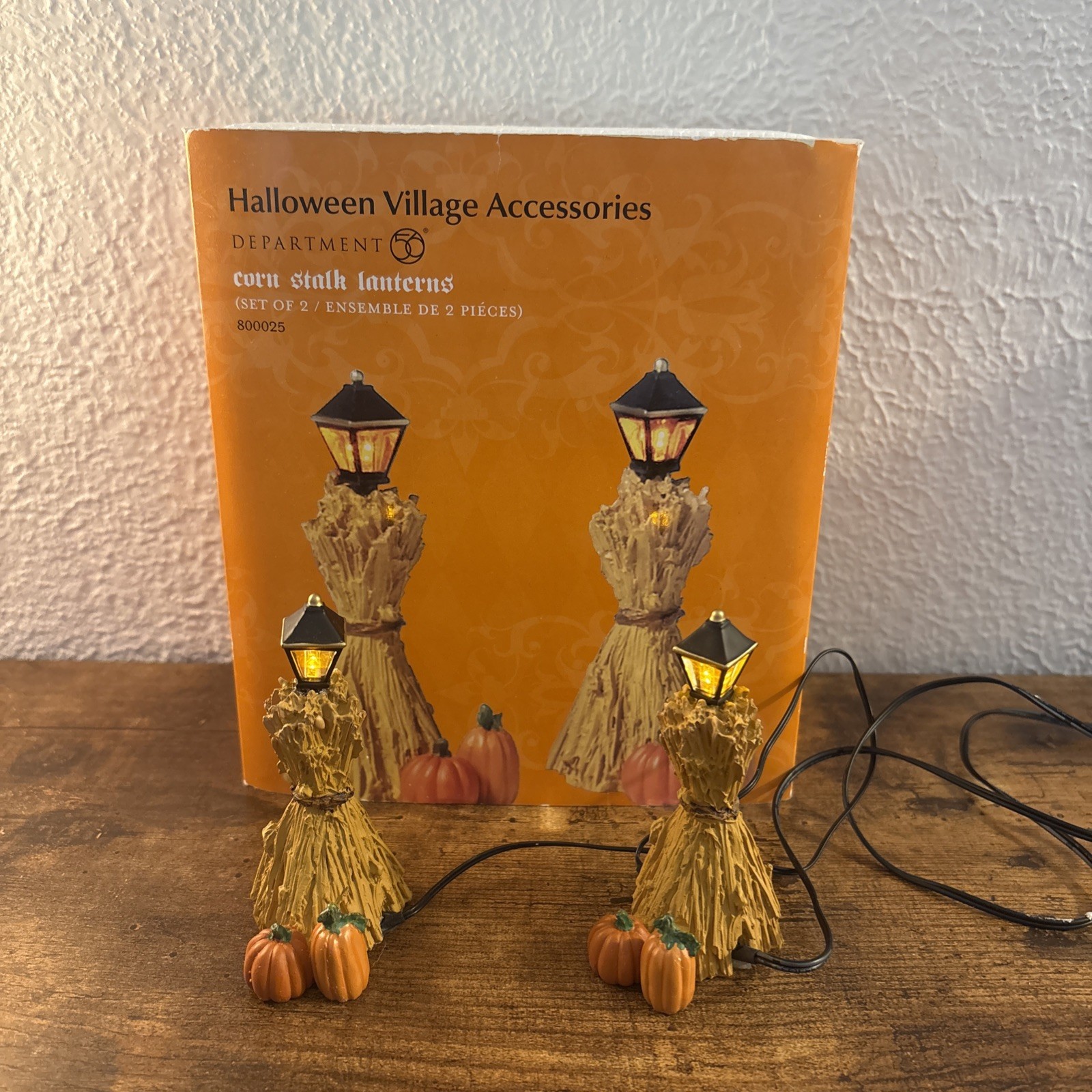 Dept 56 Halloween Corn Stalk Lanterns Set of 2 800025 department 56 working