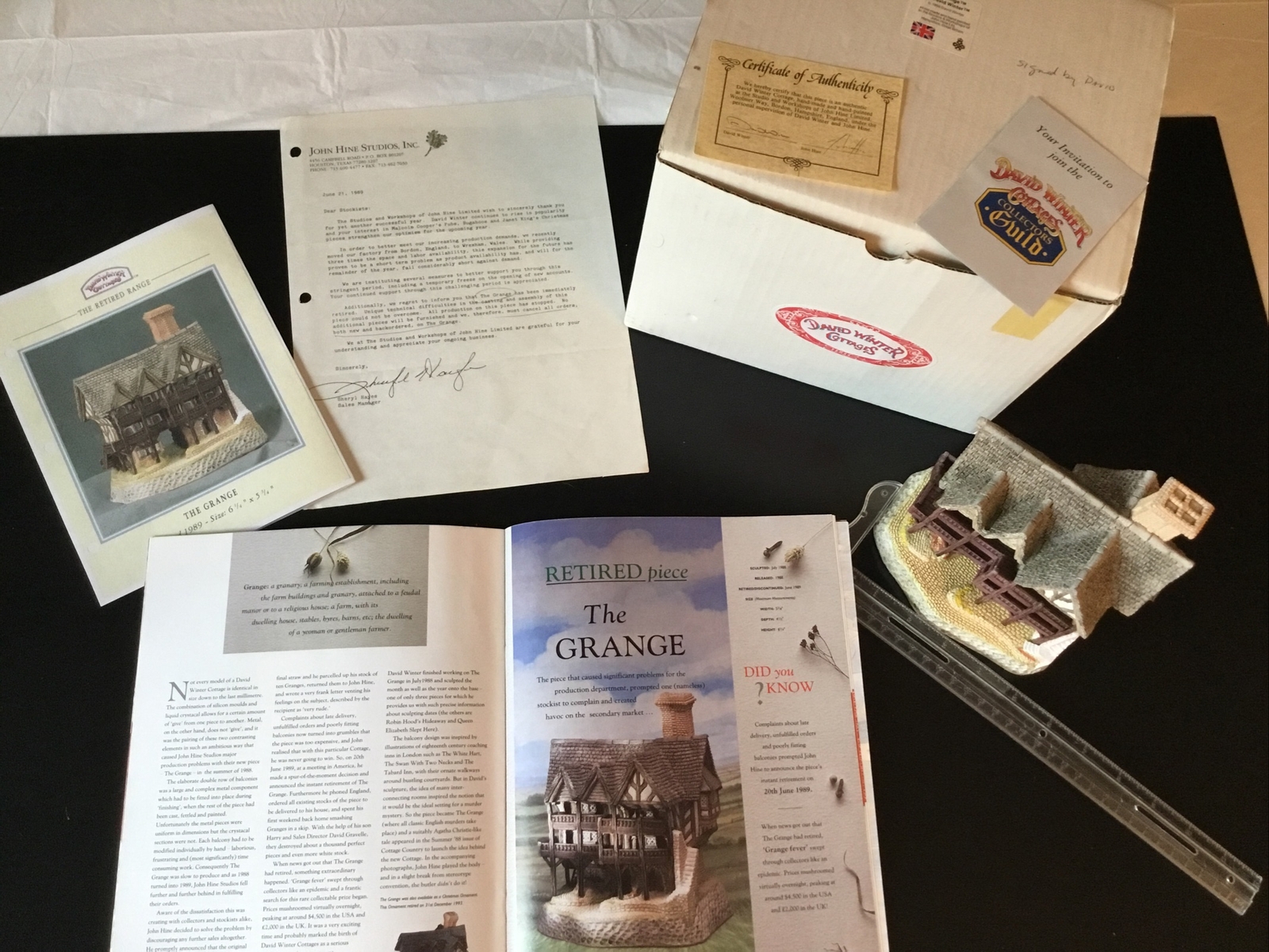 Signed David Winter “Grange” 1988 NIB/Retirement Letter/Country Cottage Magazine