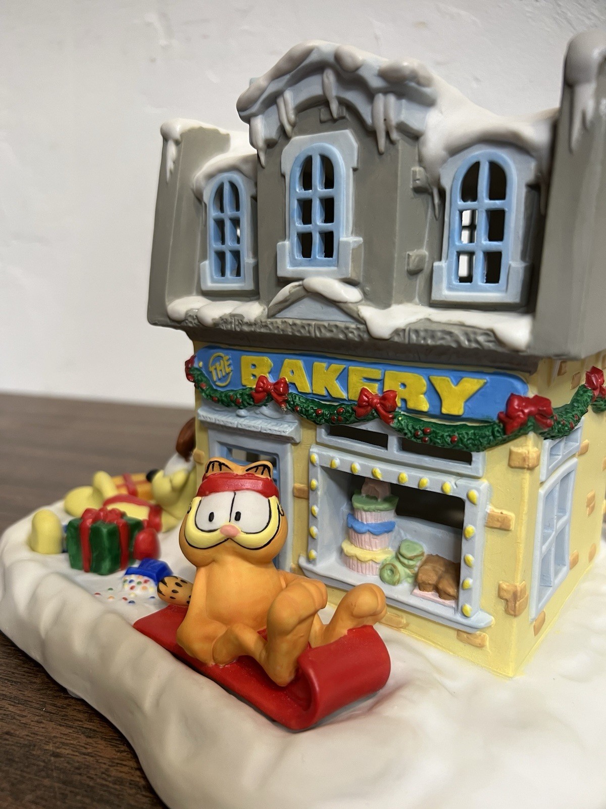 Vintage Garfield Christmas Jim Davis Village Danbury Mint THE BAKERY 1994