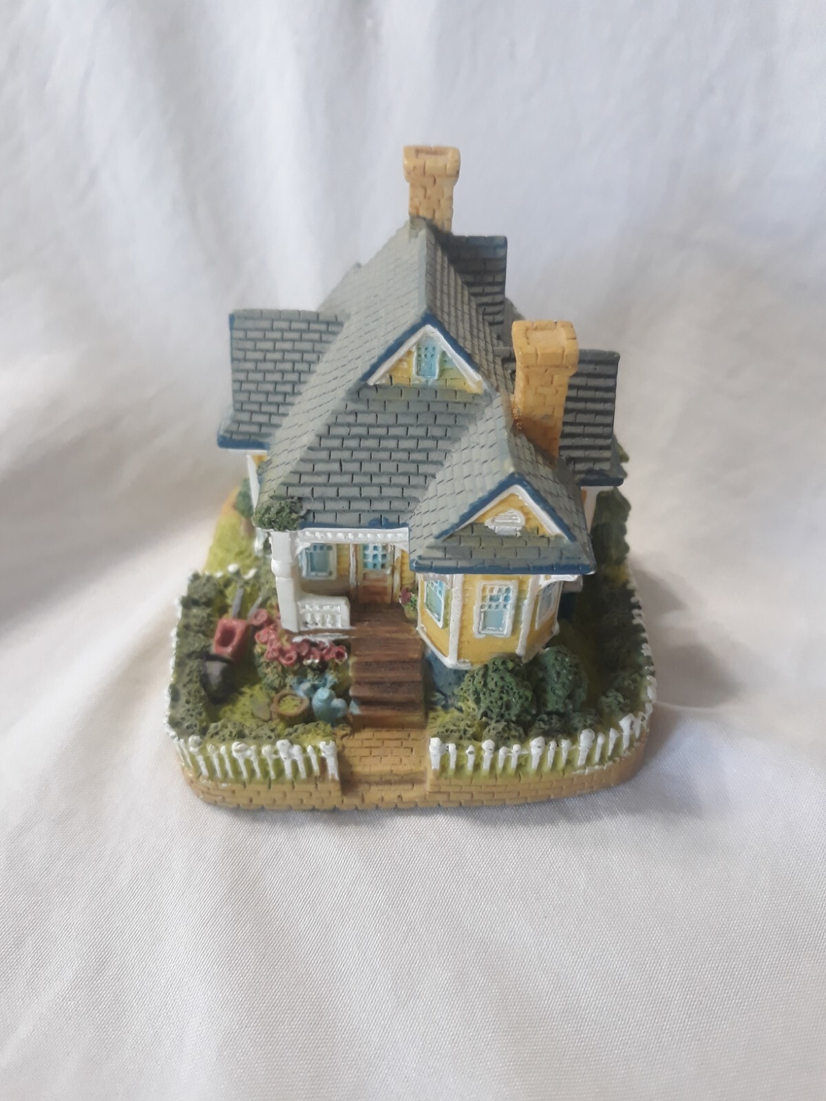 Miniature House International Resources Ah128 Handy Andy 1997 3″ tall