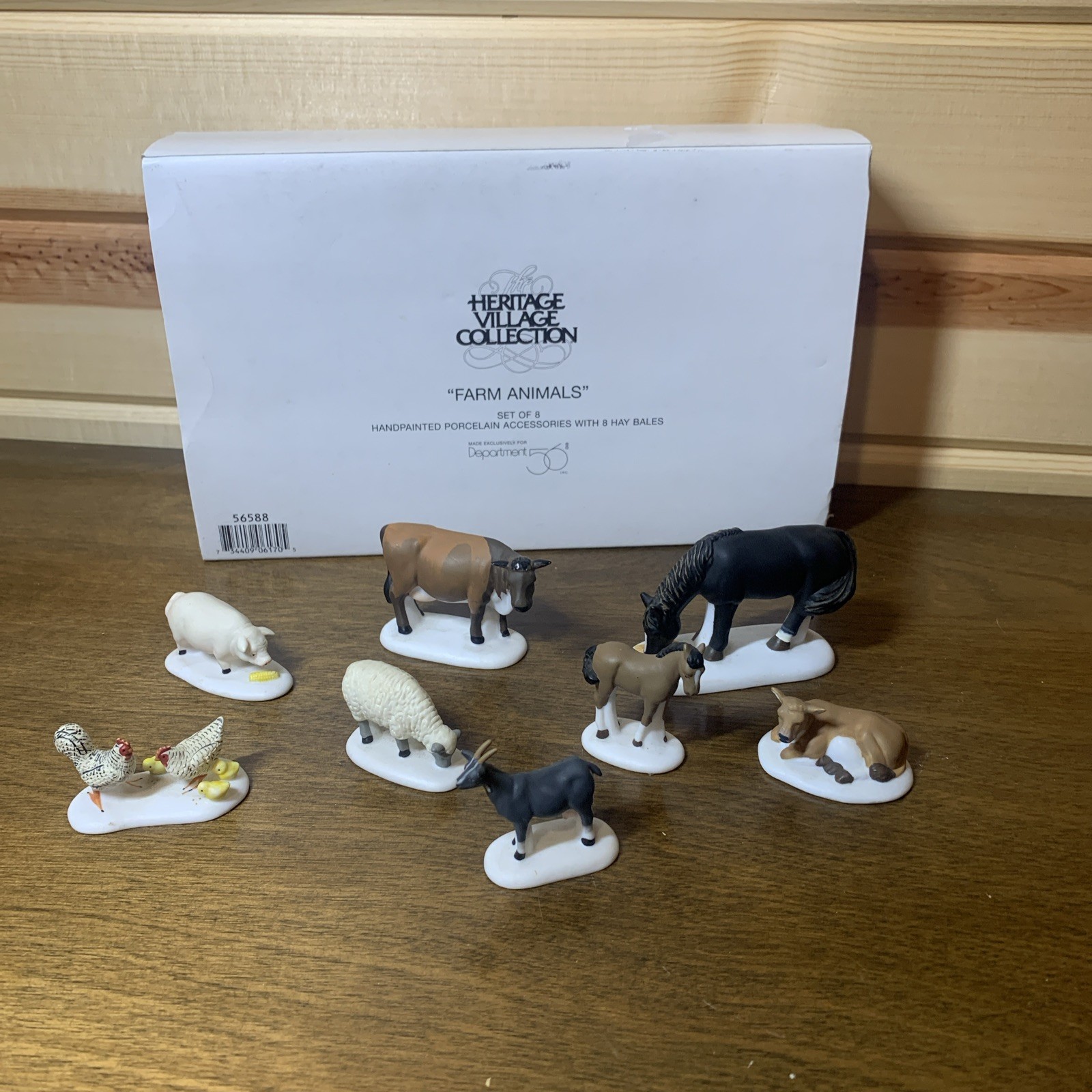 Department 56 Heritage Village Collection Farm Animals (Set of 8) No Hay