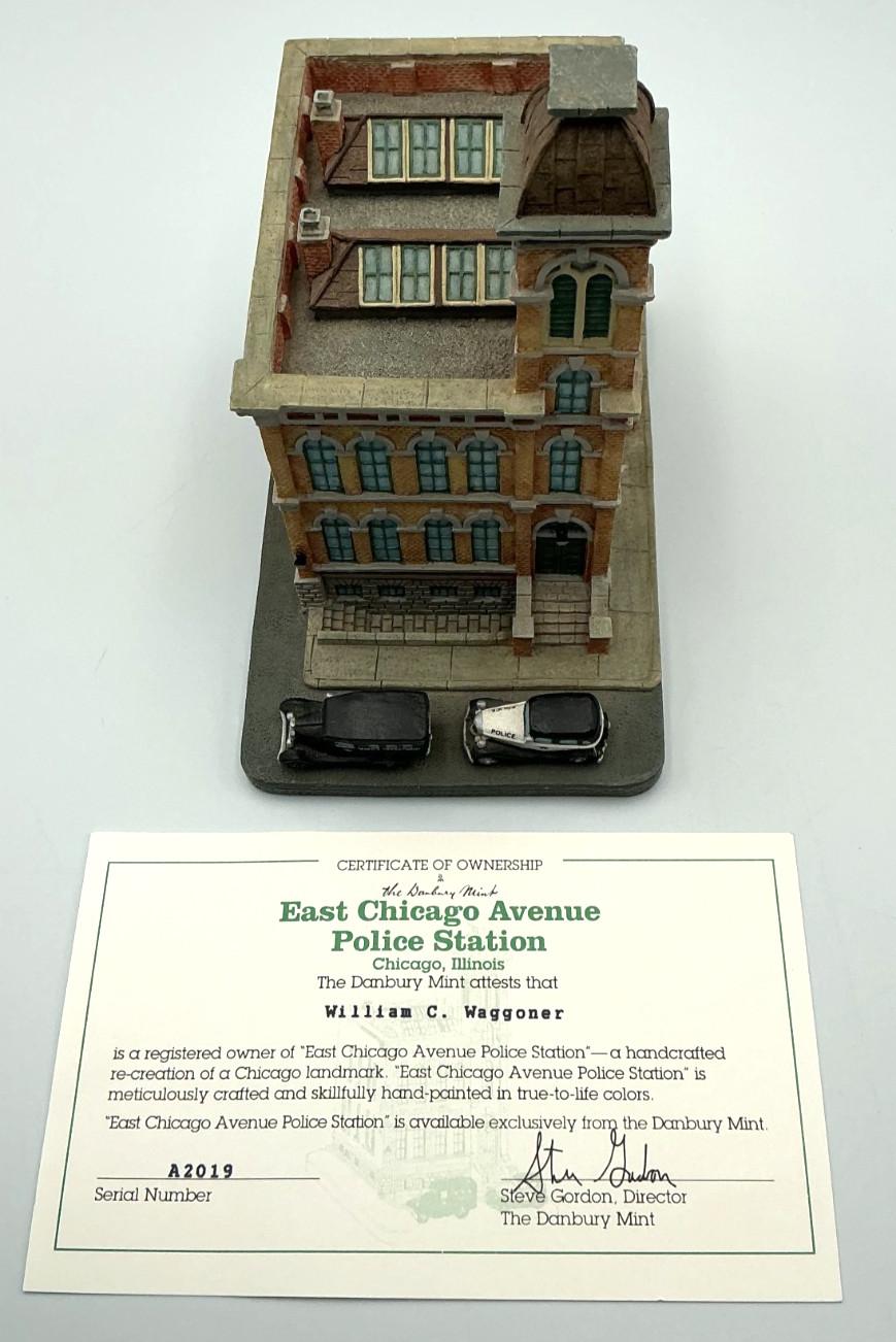 Danbury mint East Chicago Avenue Police Station serial # A2019 1994