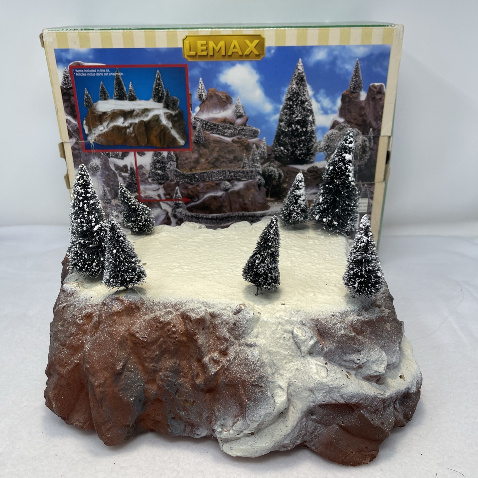 Lemax Village Collection Landscape Display Platform With Trees Retired W/Box