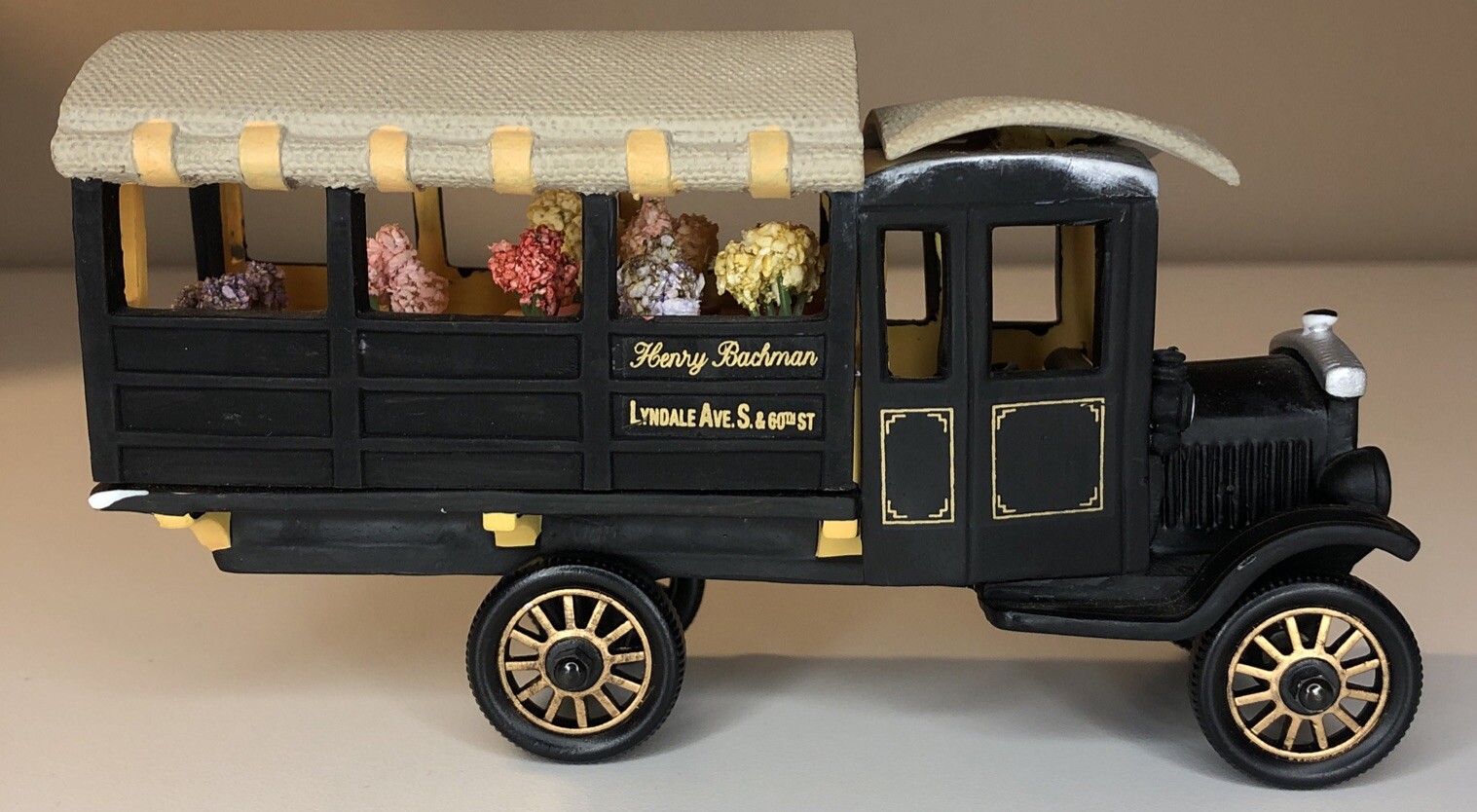 DEPT 56 Heritage Village 1919 BACHMAN WILCOX TRUCK Christmas Accessories Decor
