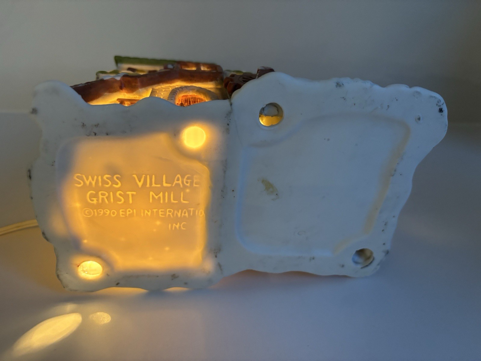 Swiss Village Grist Mill EPI International Lighted Christmas 1990