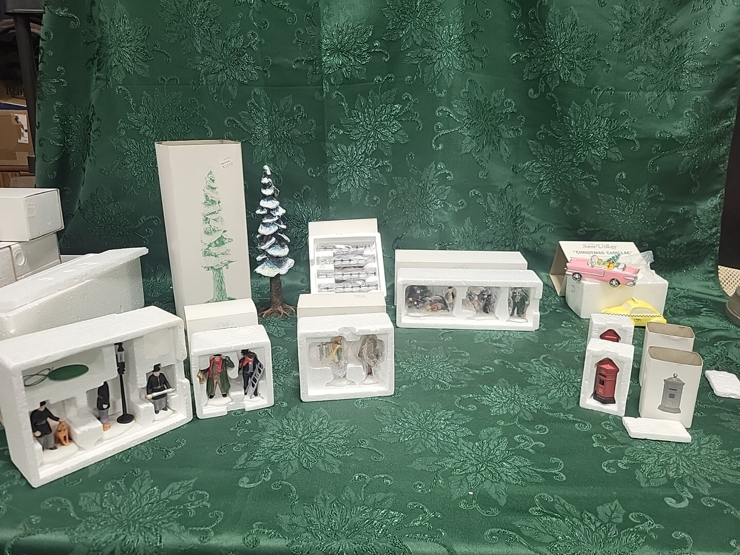 Dept 56 Heritage Village Dickens Village Characters lot of 10 – 9 w/Box See Pics