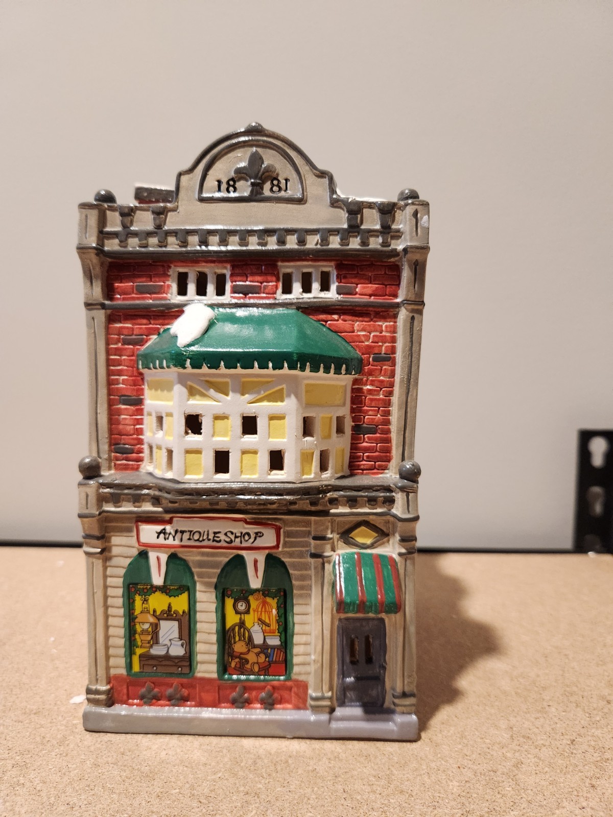 Department 56 Snow Village Cobblestone Antique Handpainted Ceramic 1988