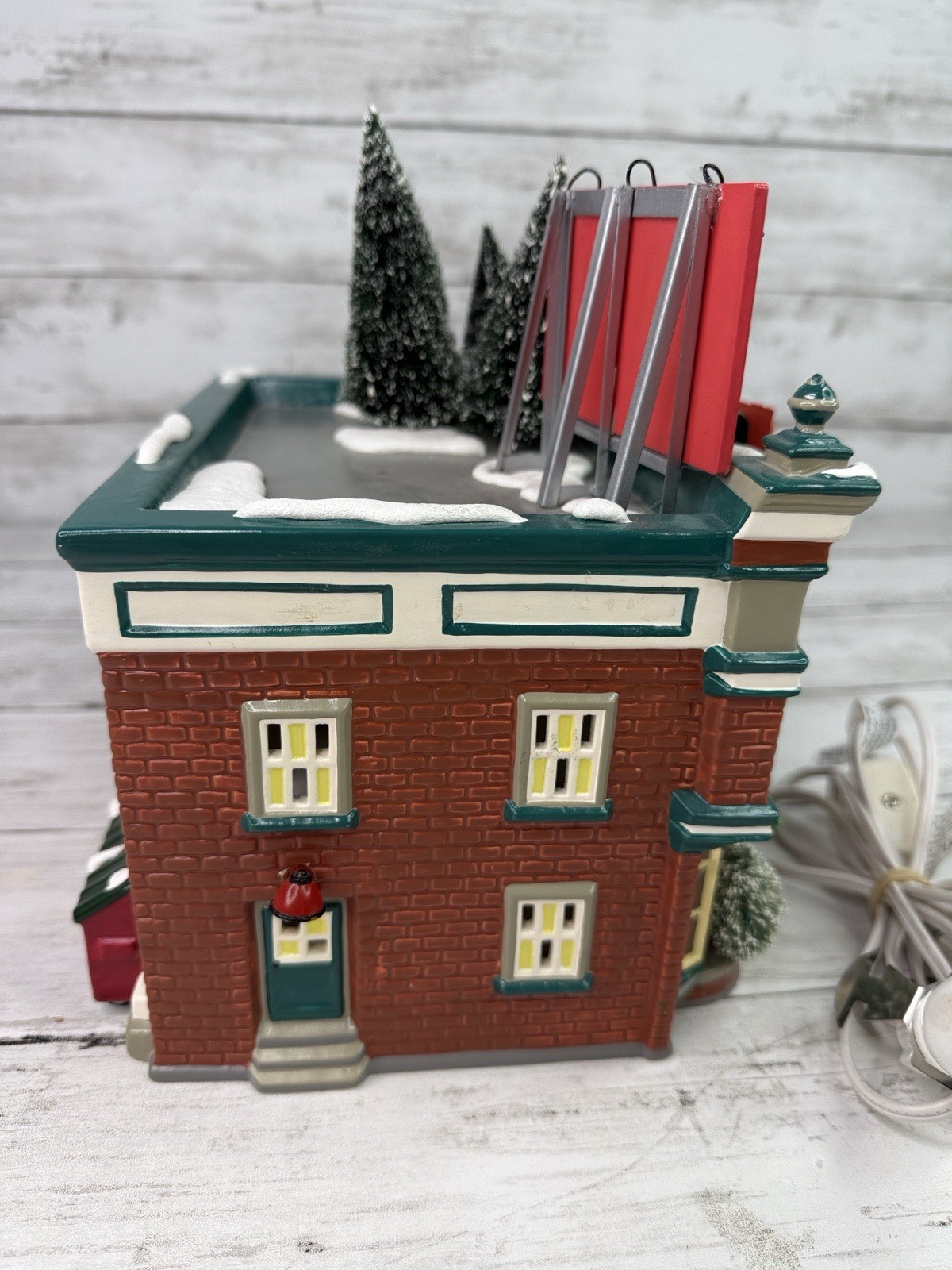 Dept 56 Snow Village “Hershey’s Chocolate Shop” 54913 read description