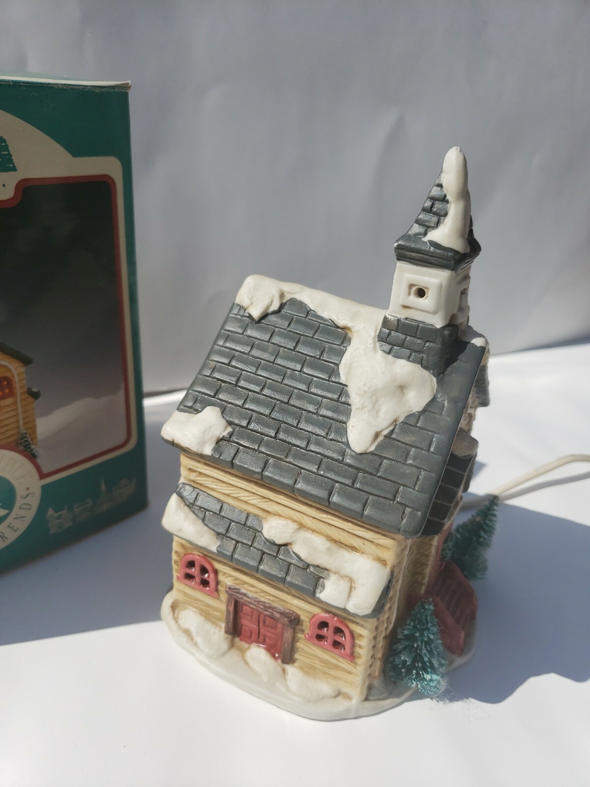 1990 Christmas Valley Lighted Porcelain Country Church Building