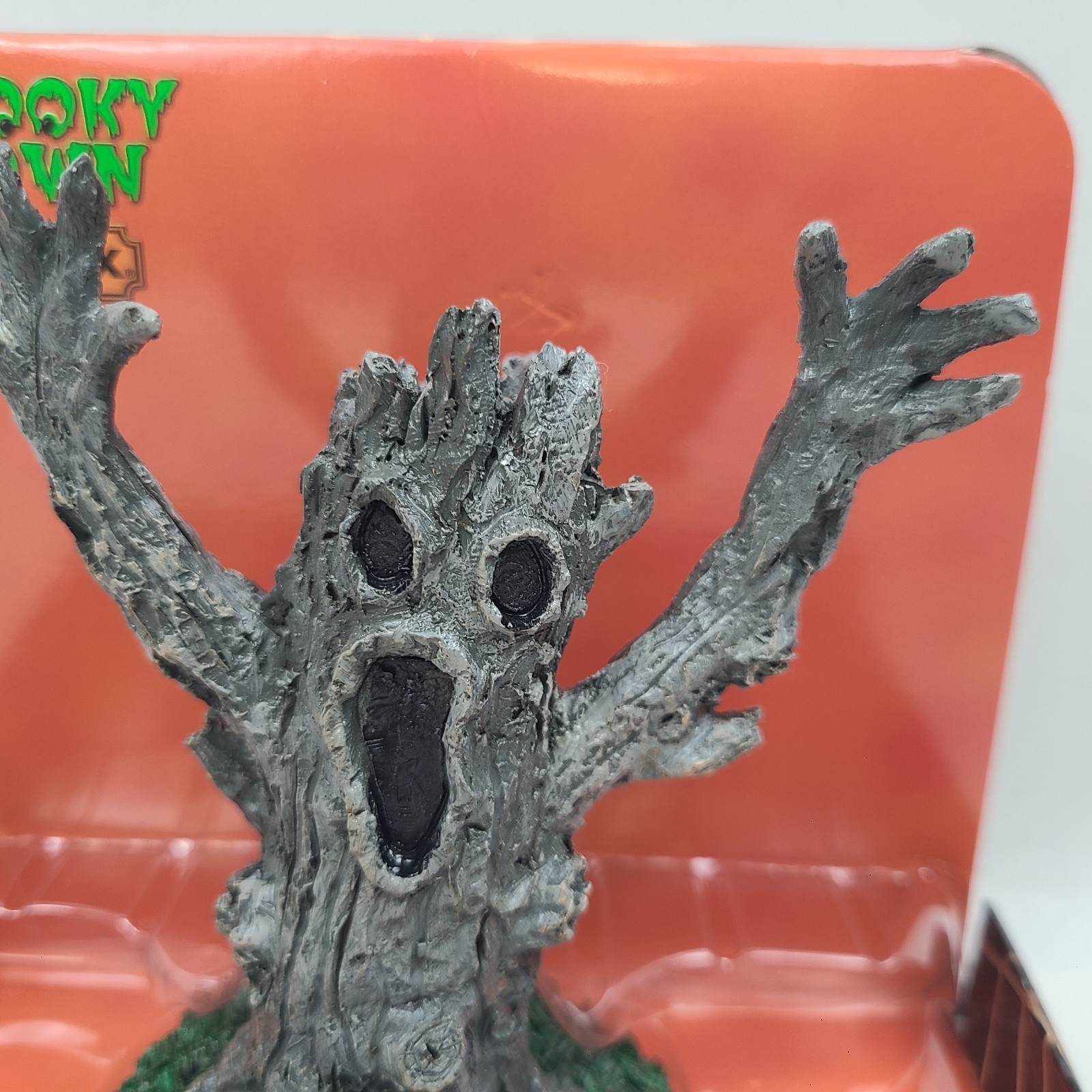 Lemax Spooky Town Spooky Tree Monster 43061 Halloween Table Decor Display 2014