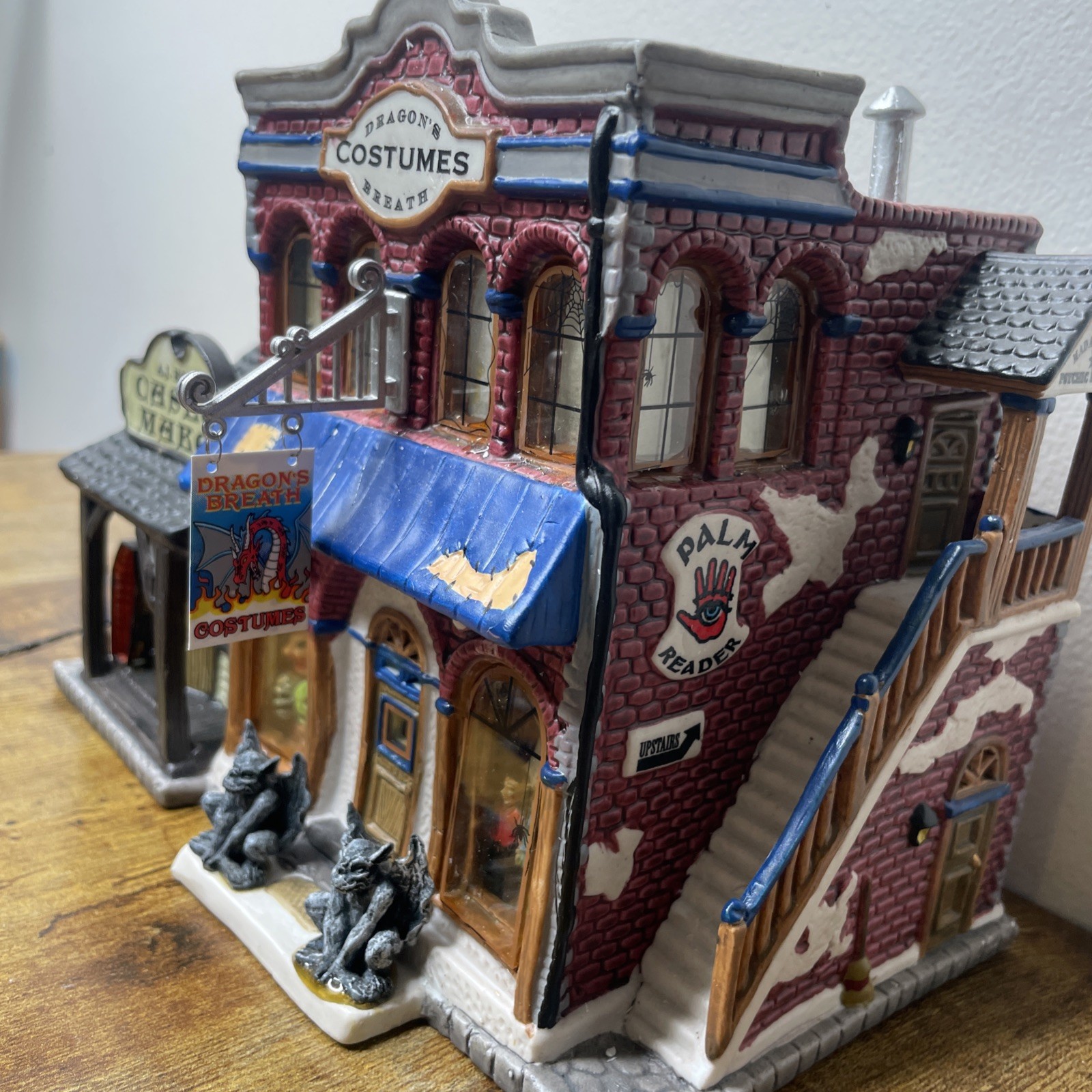 LEMAX Spooky Town Dragon’s Breath Costume Shop 2000 Halloween Village