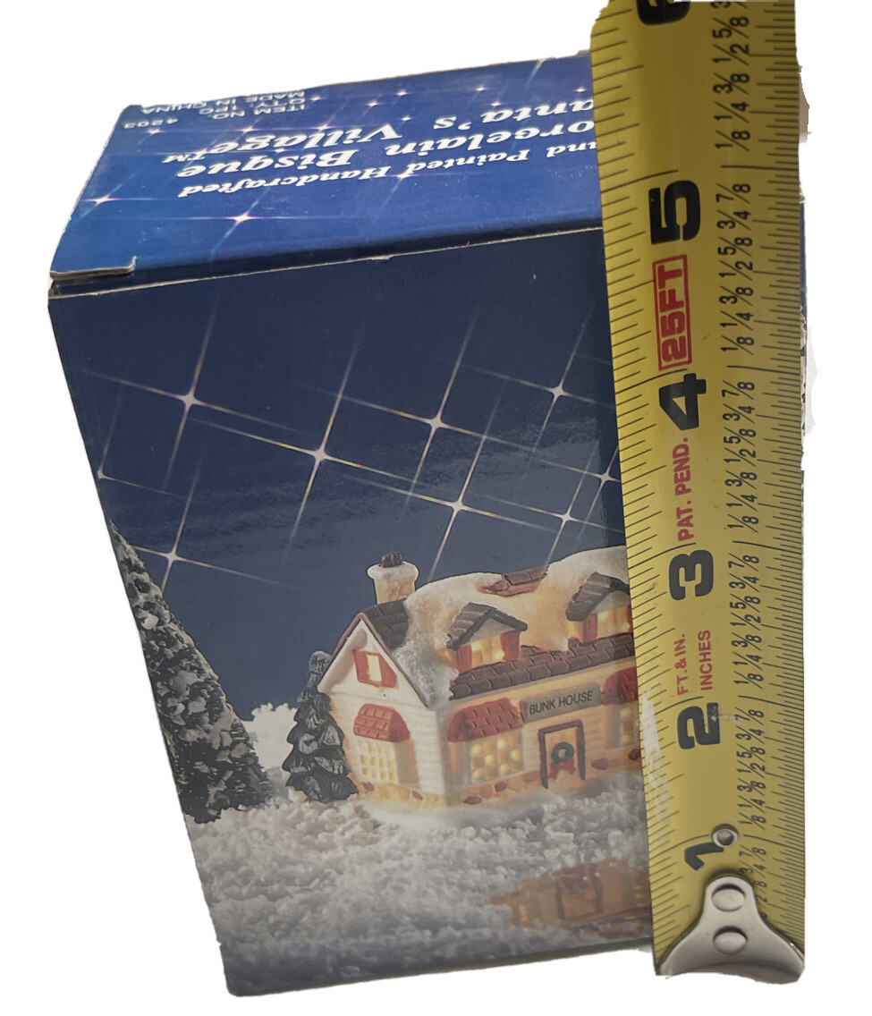 Vtg 1994 Porcelain Bisque Santa’s Village BUNK HOUSE Lighted Building RSVP Int’l