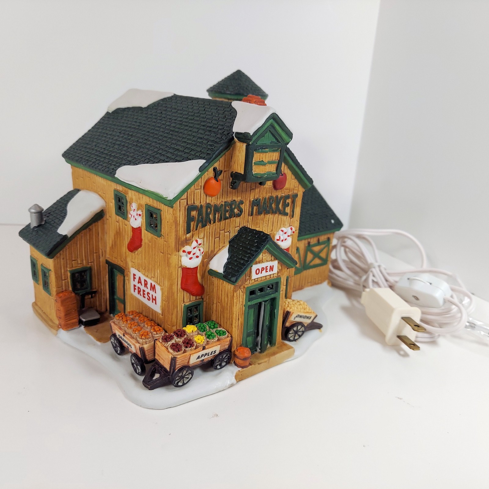 LEMAX “Farmers Market” Christmas House Fruit Farm Harvest Holiday Collectible