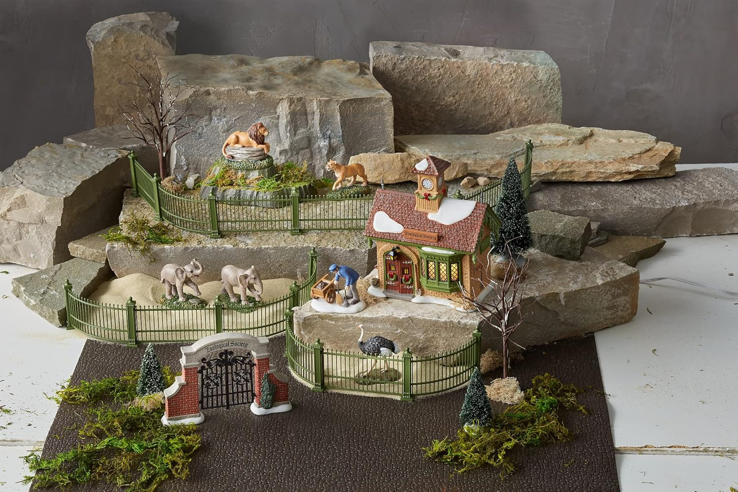 Dickens Village Accessories Zoological Gardens Lions Figurine Set, 2.3 and 2.2 I