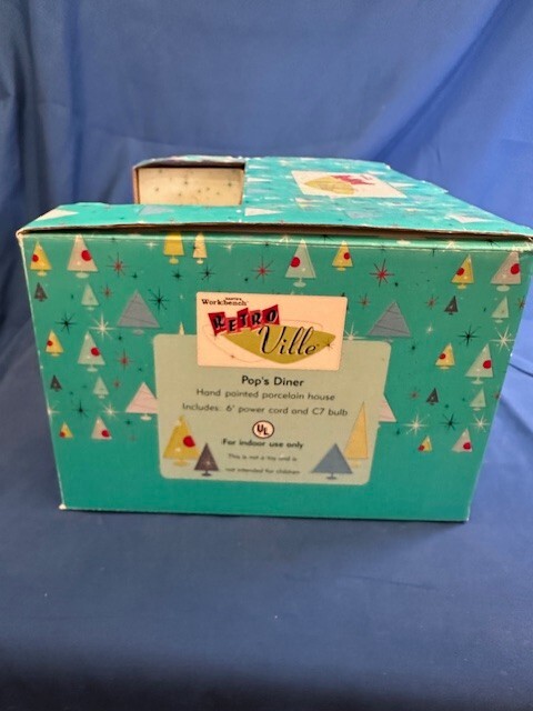 Retro Ville SANTA’S WORKBENCH Pop’s Diner LIGHT Christmas VILLAGE Figurine HOUSE