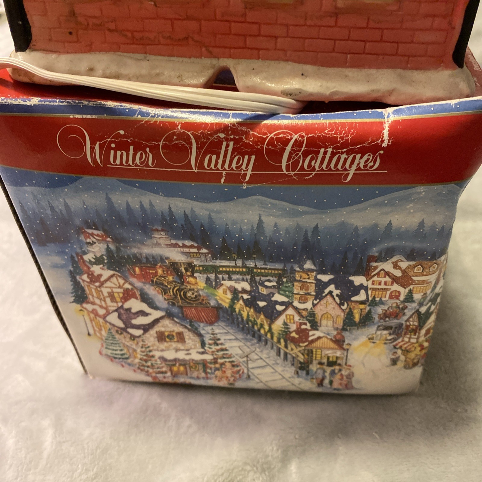 Winter Valley Cottages Lot Of 3: Drug Store, Fire House, & Post Office. With Box