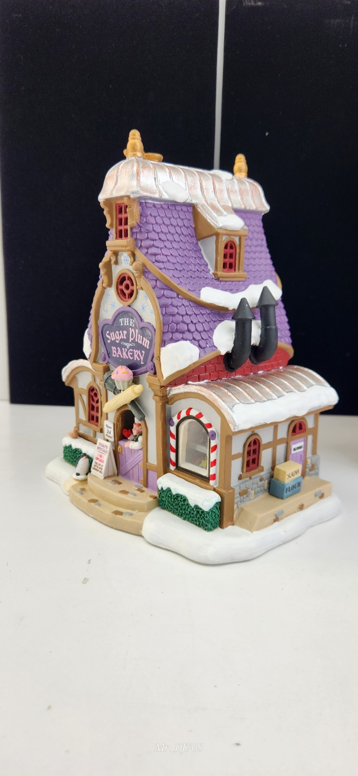 Lemax 95531 The Sugar Plum Bakery Santa’s Wonderland