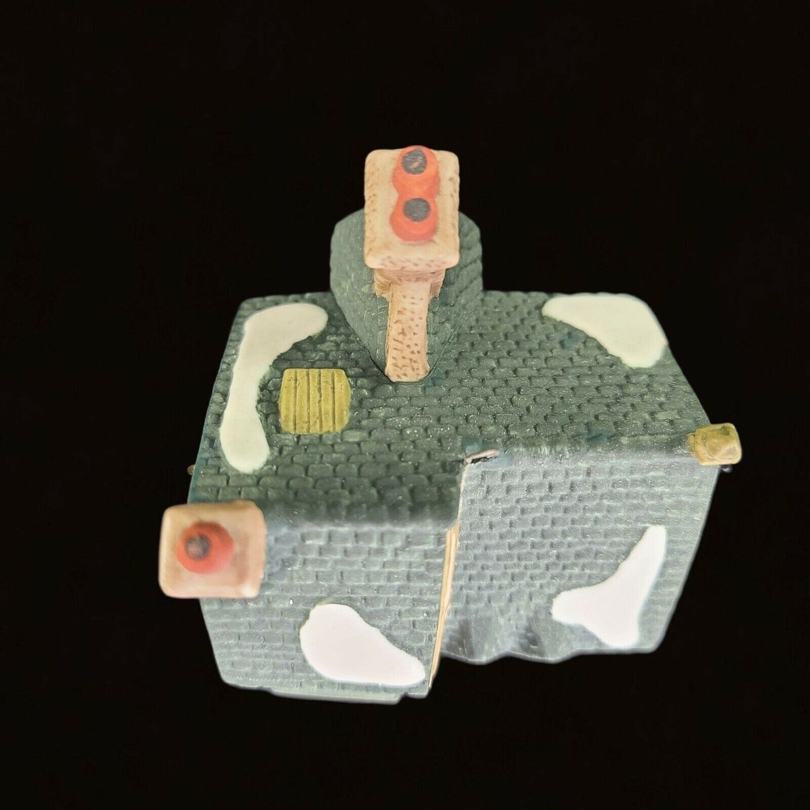 Dept 56 Charles Dickens Heritage Christmas Ornament The Pied Bull Inn 1993 Vtg