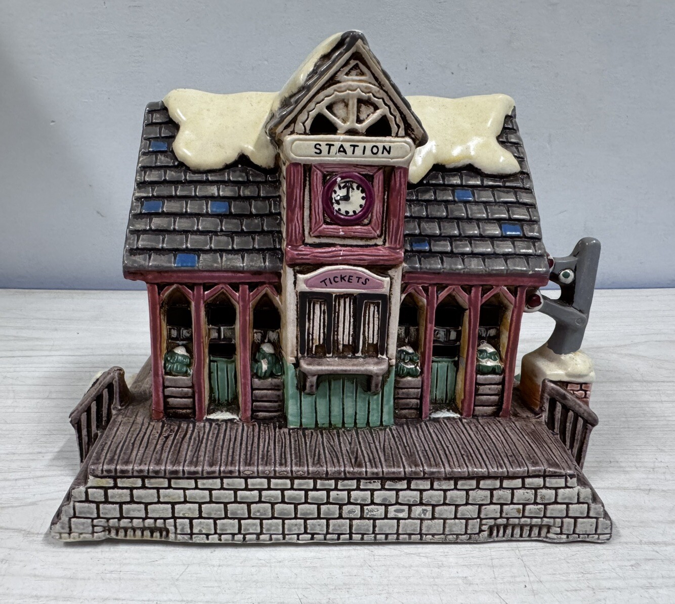 Lefton Colonial Village Train Station #06335 By Byron Wood 1987 No Cord