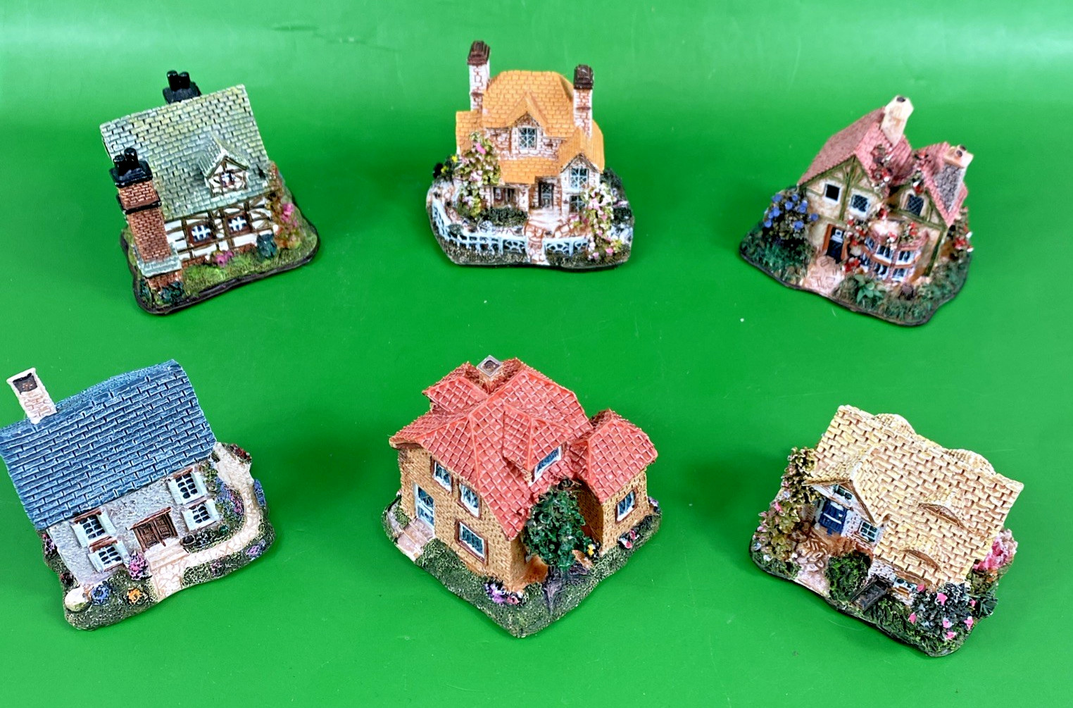 Set of 6 Unique Country Christmas Cottages 2″ Historic Homes