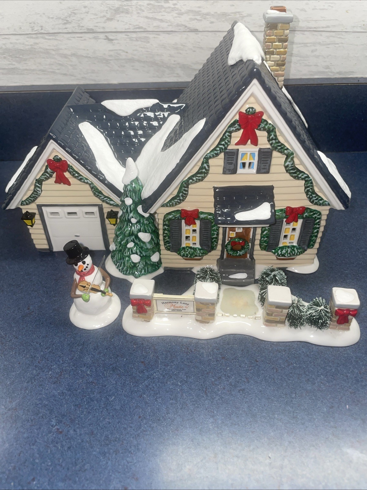 Boxed 2002 Dept 56 – Original Snow Village “Harmony House”