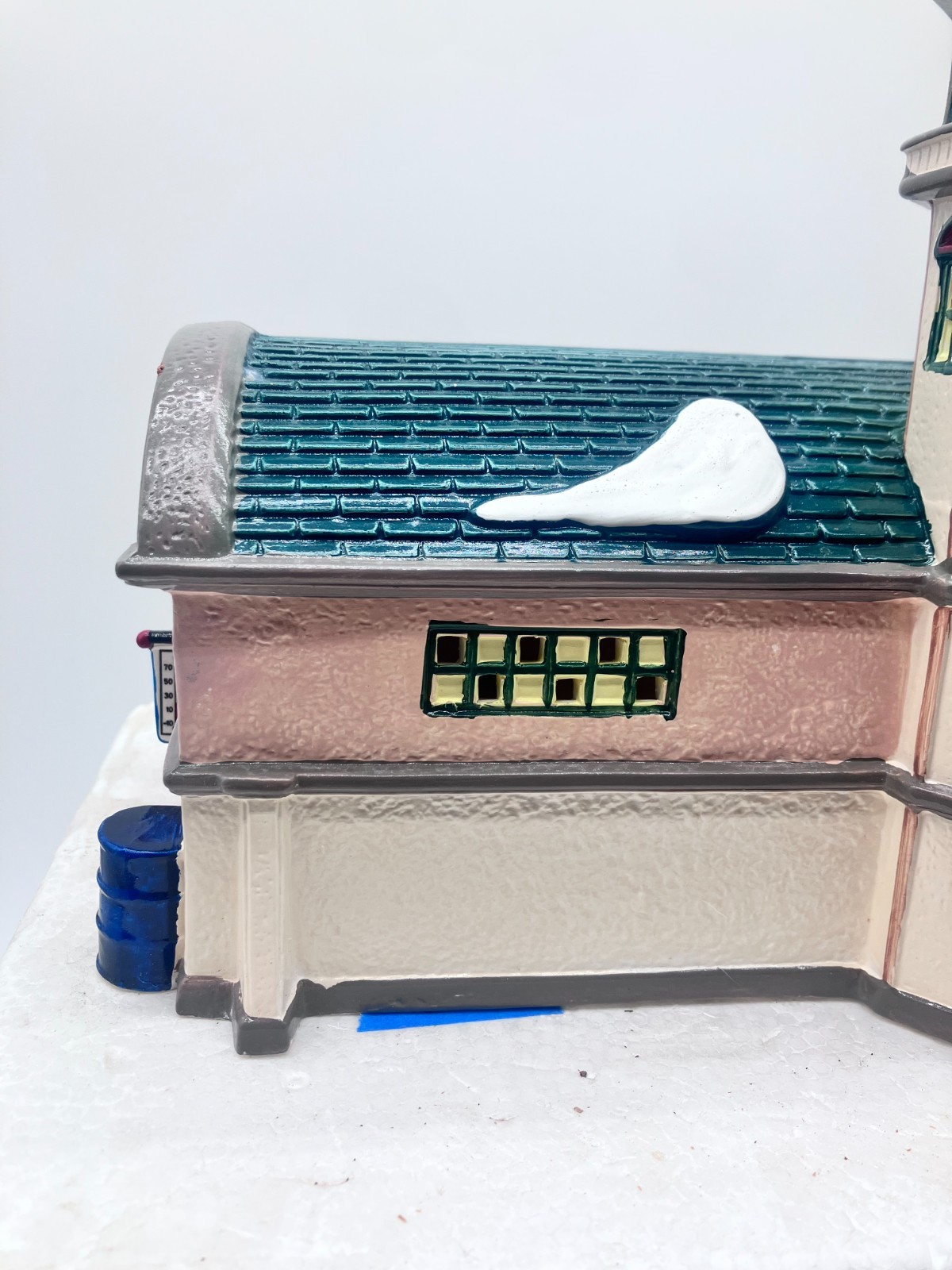 Department 56 Vintage 1992 Original Snow Village Airport #5439-9