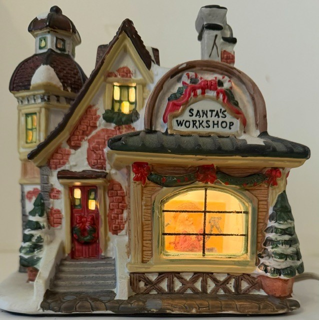 Canterbury Lane, Santa’s Workshop, Illuminated