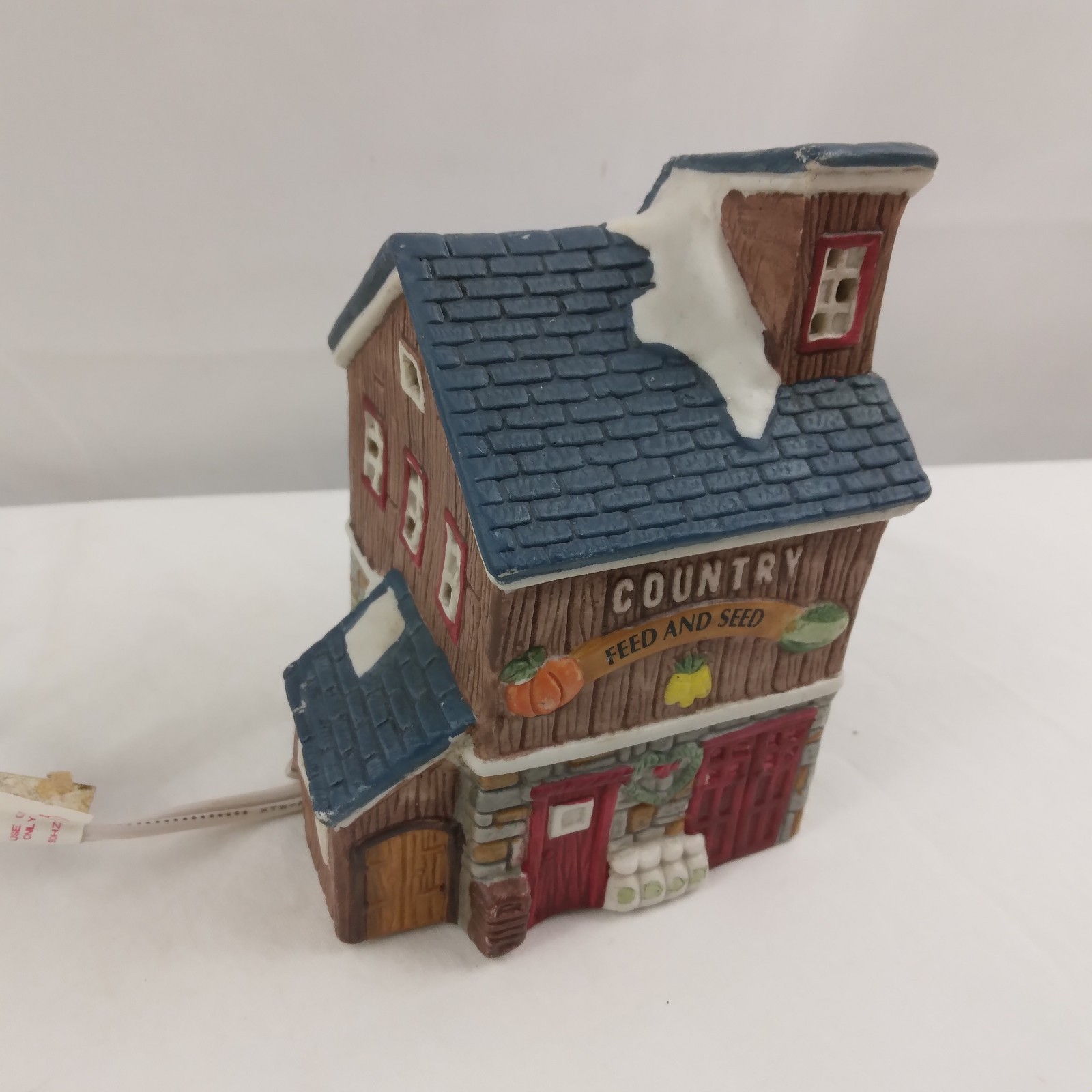 Vintage Holiday Time Christmas Village Country Feed And Seed Store Lighted