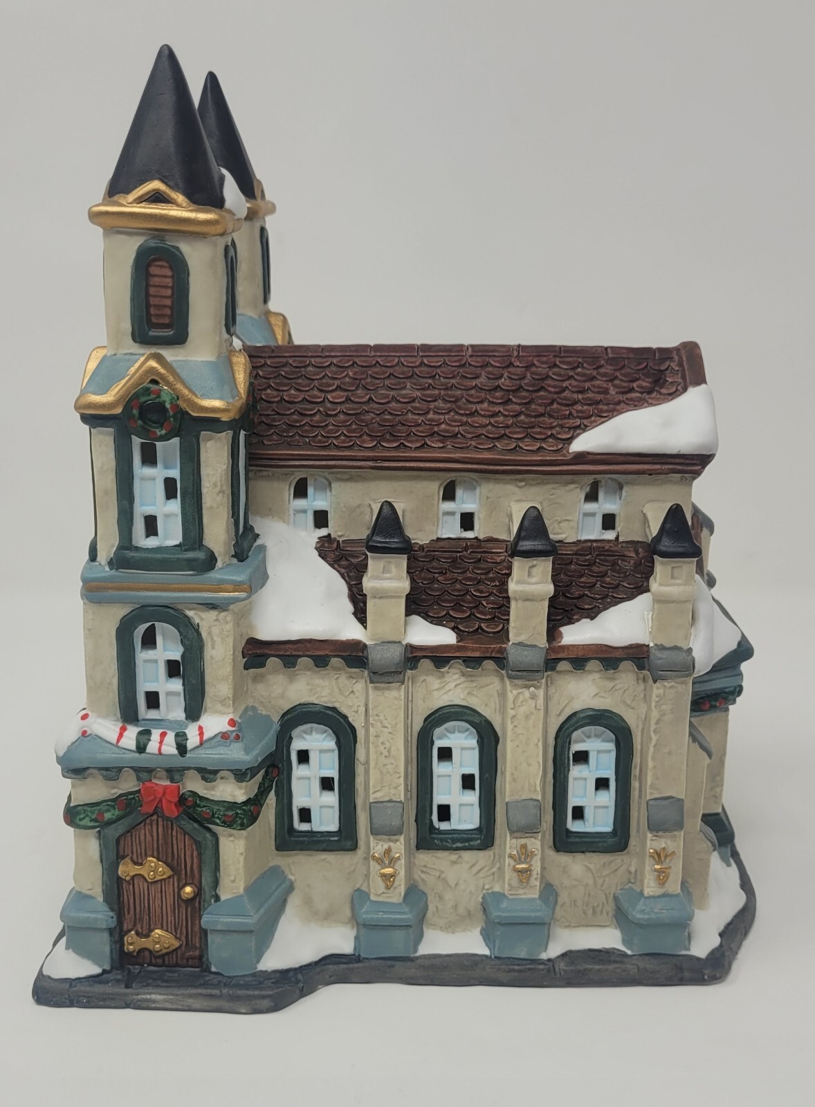 Galleria Inc. Christmas Collectible Church – Hand Painted/Fine Porcelain/NIB