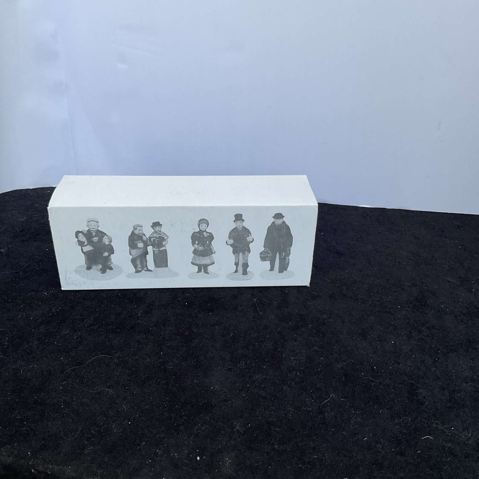 Department 56 Dickens Village David Copperfield Set of 5 #5551-4 . N.O.S.