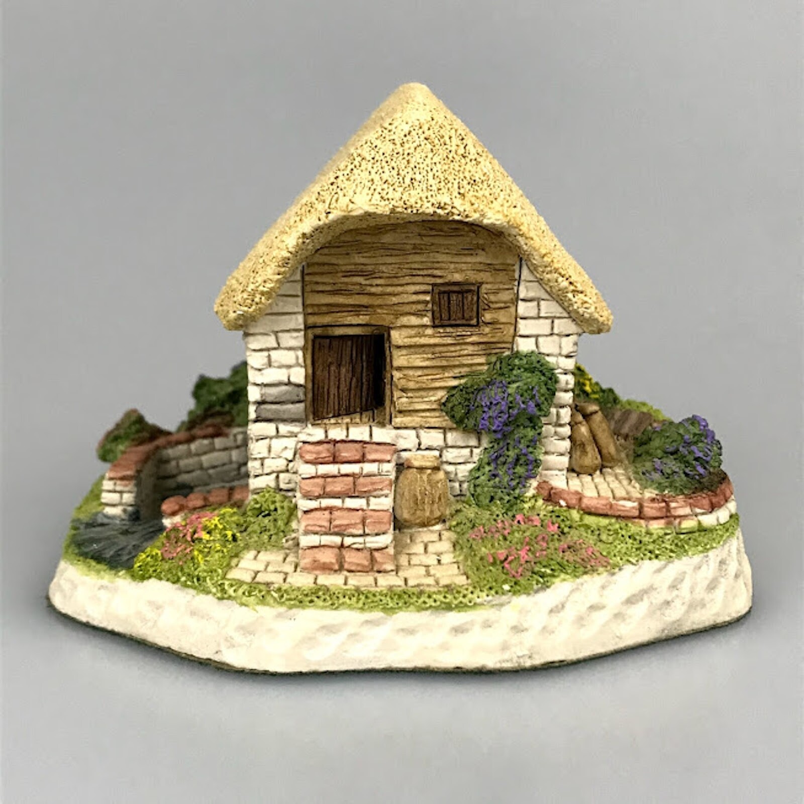 David Winter Irish Water Mill Hand Painted Collectible Retired Sculpture w/ Box