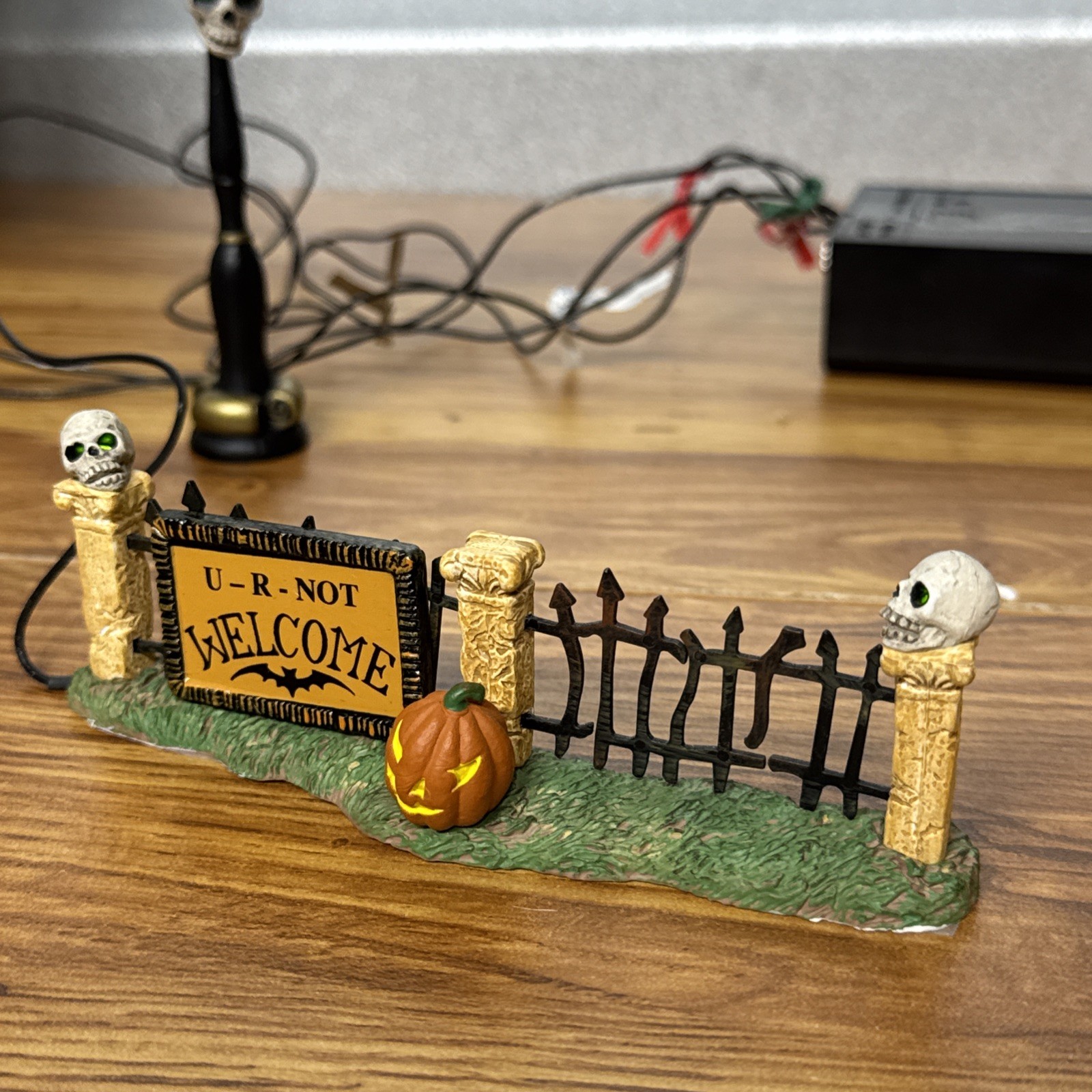 Dept 56 Village Accessories Halloween Gravely Landscape Set #56.53060 w Box