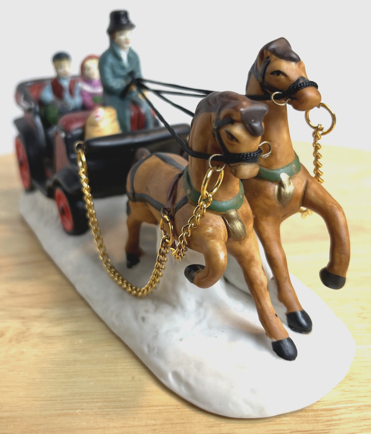 Copperfield Keepsake Porcelain Carriage Horses Christmas Village Decor TM1011