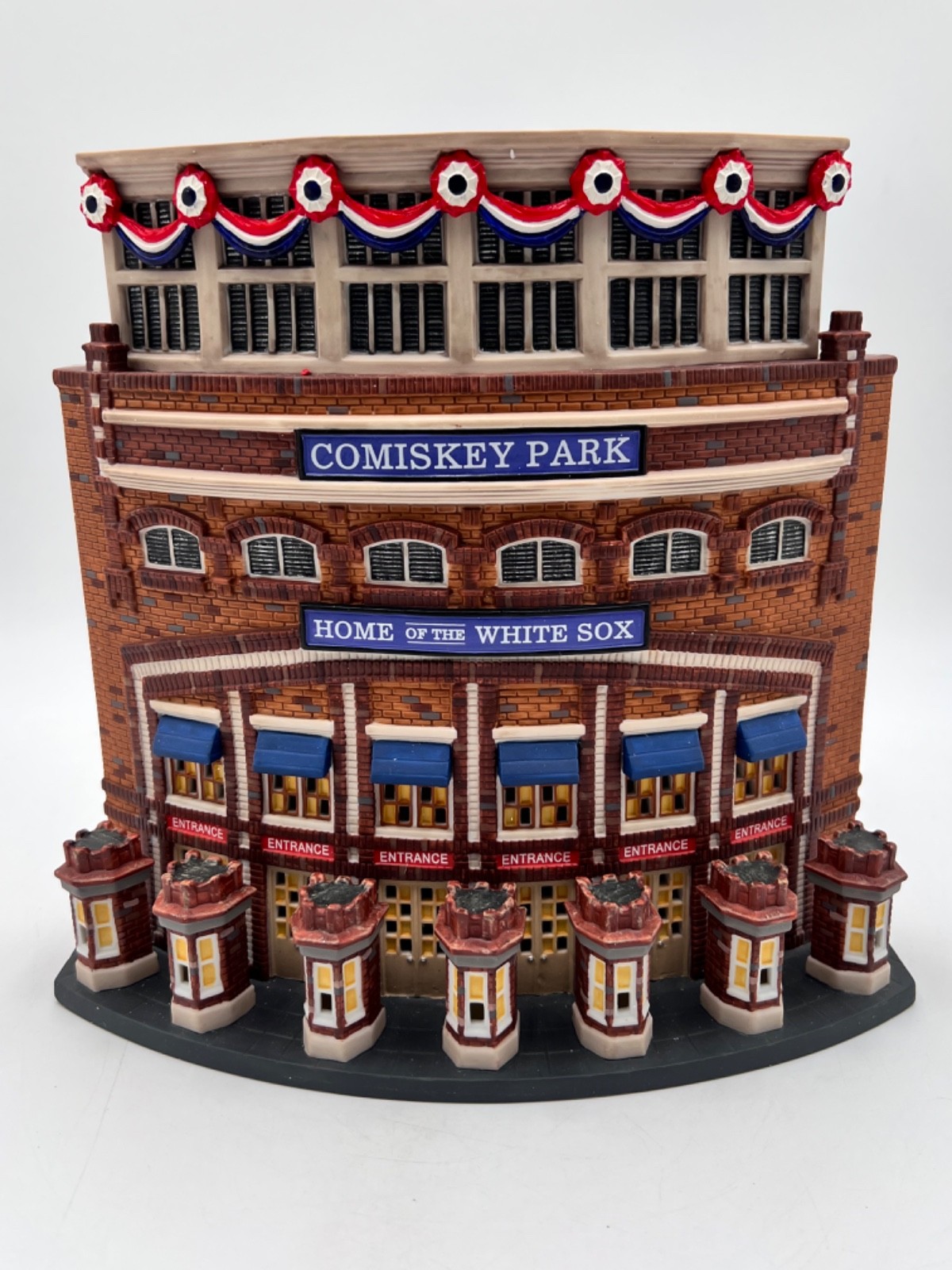 Dept 56 Old Comiskey Park White Sox Christmas In The City 56.59215 w/ Box