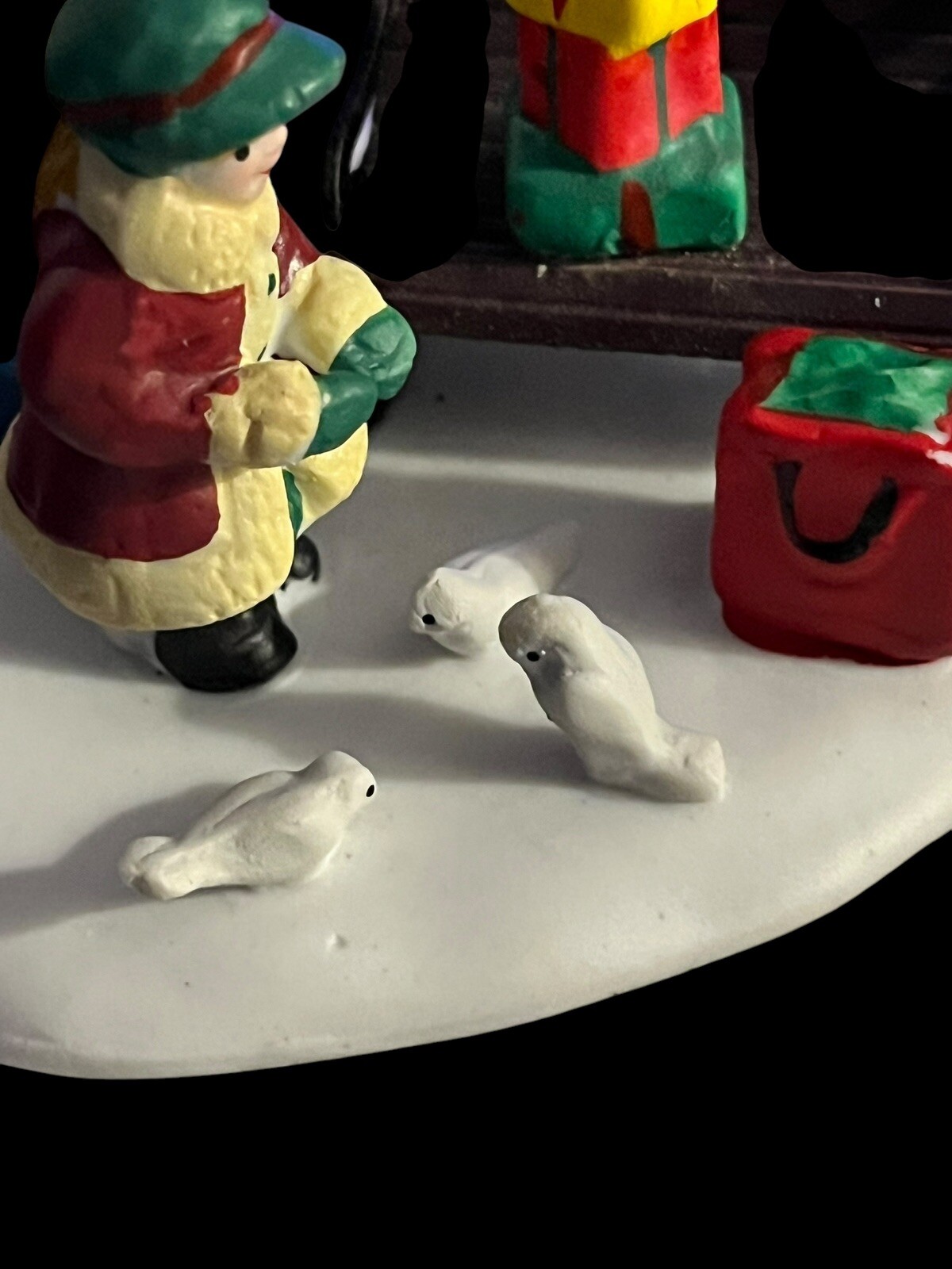 Vintage 1995 LEMAX Dickensvale Christmas Village Feeding Birds Figurine