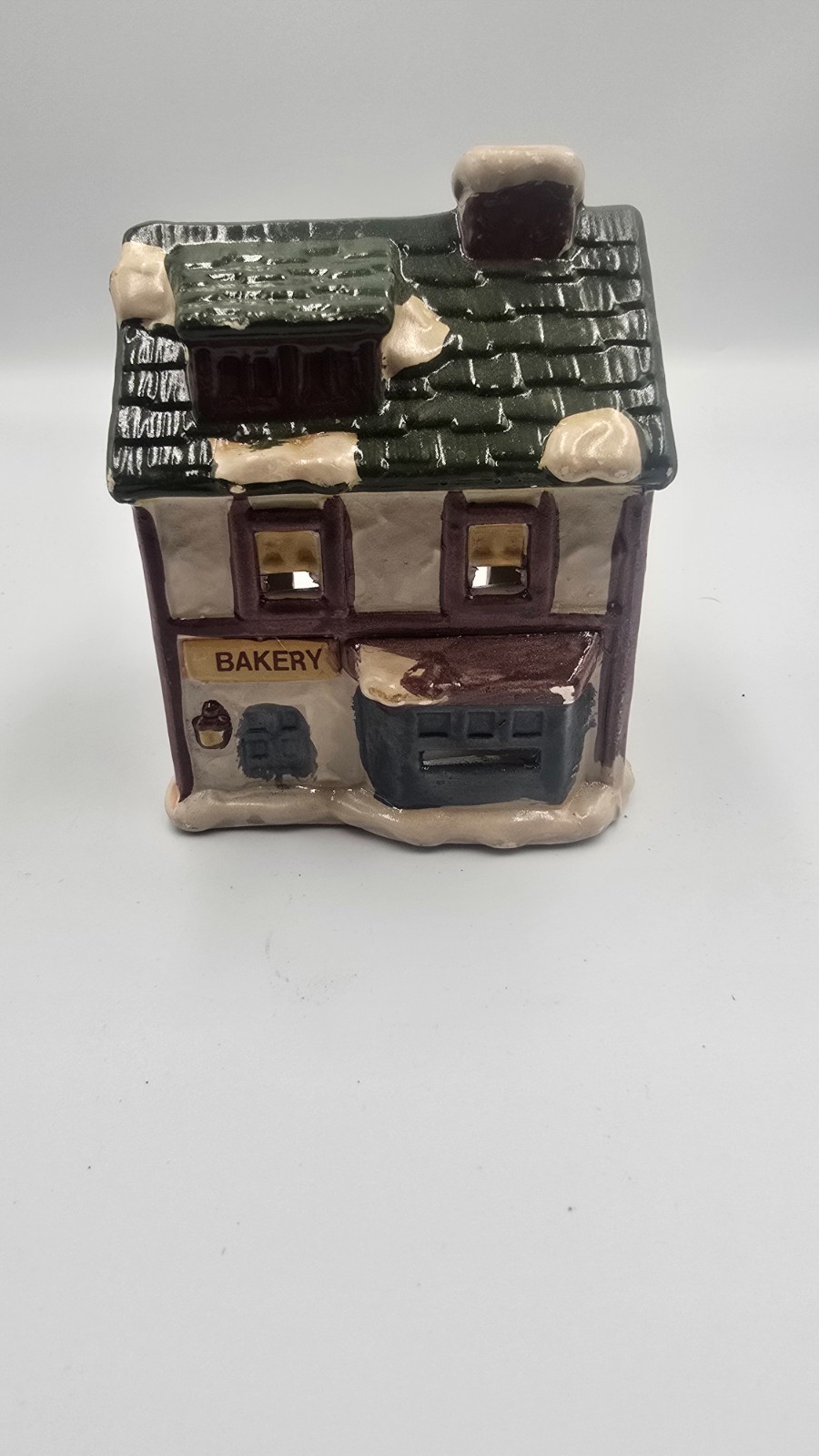 Vintage Christmas Village Bakery House Figurine Preowned B9