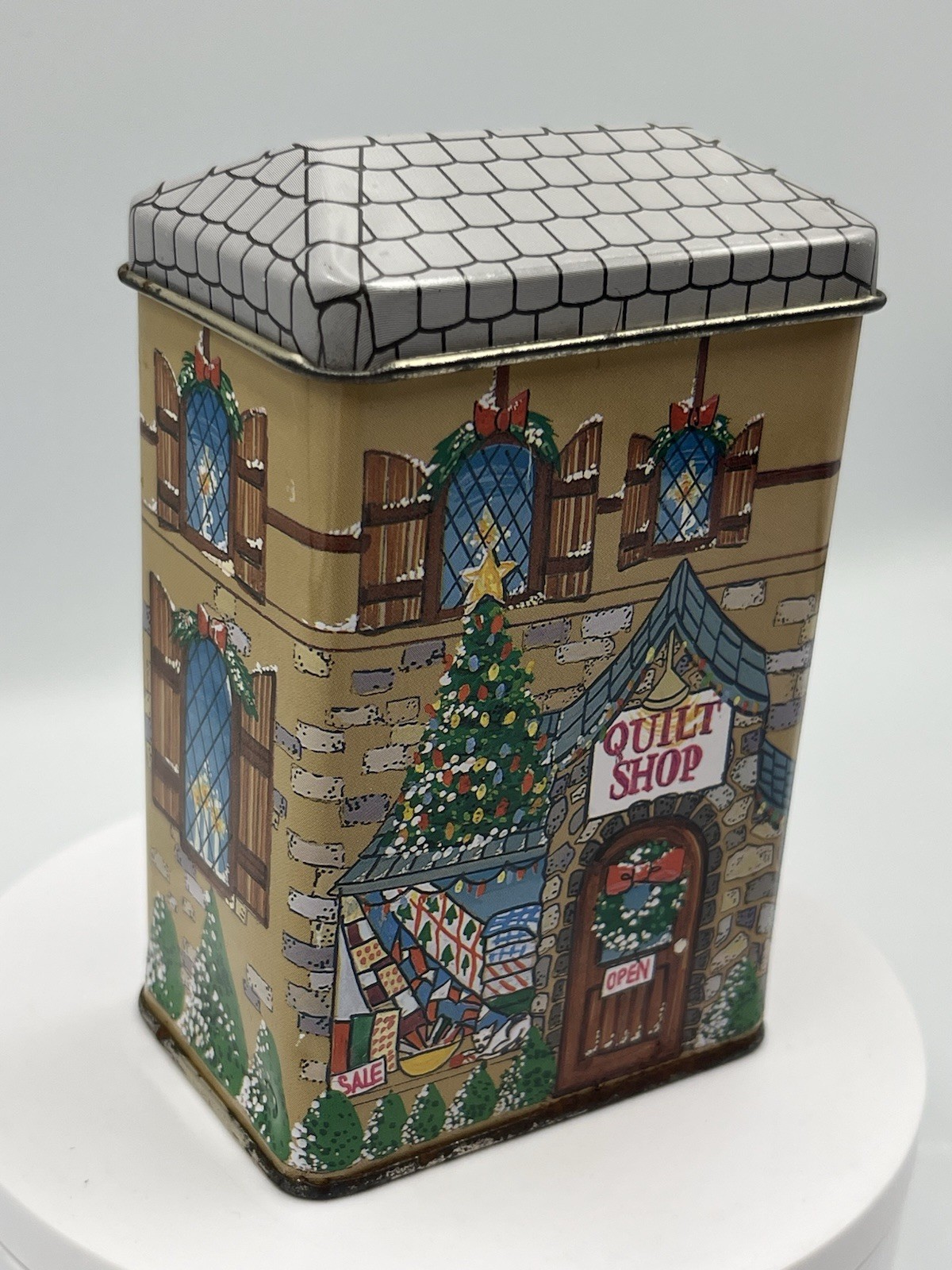 VINTAGE -The Tin Box Co QUILT Shop FULL OF SEWING SUPPLIES SEE ALL