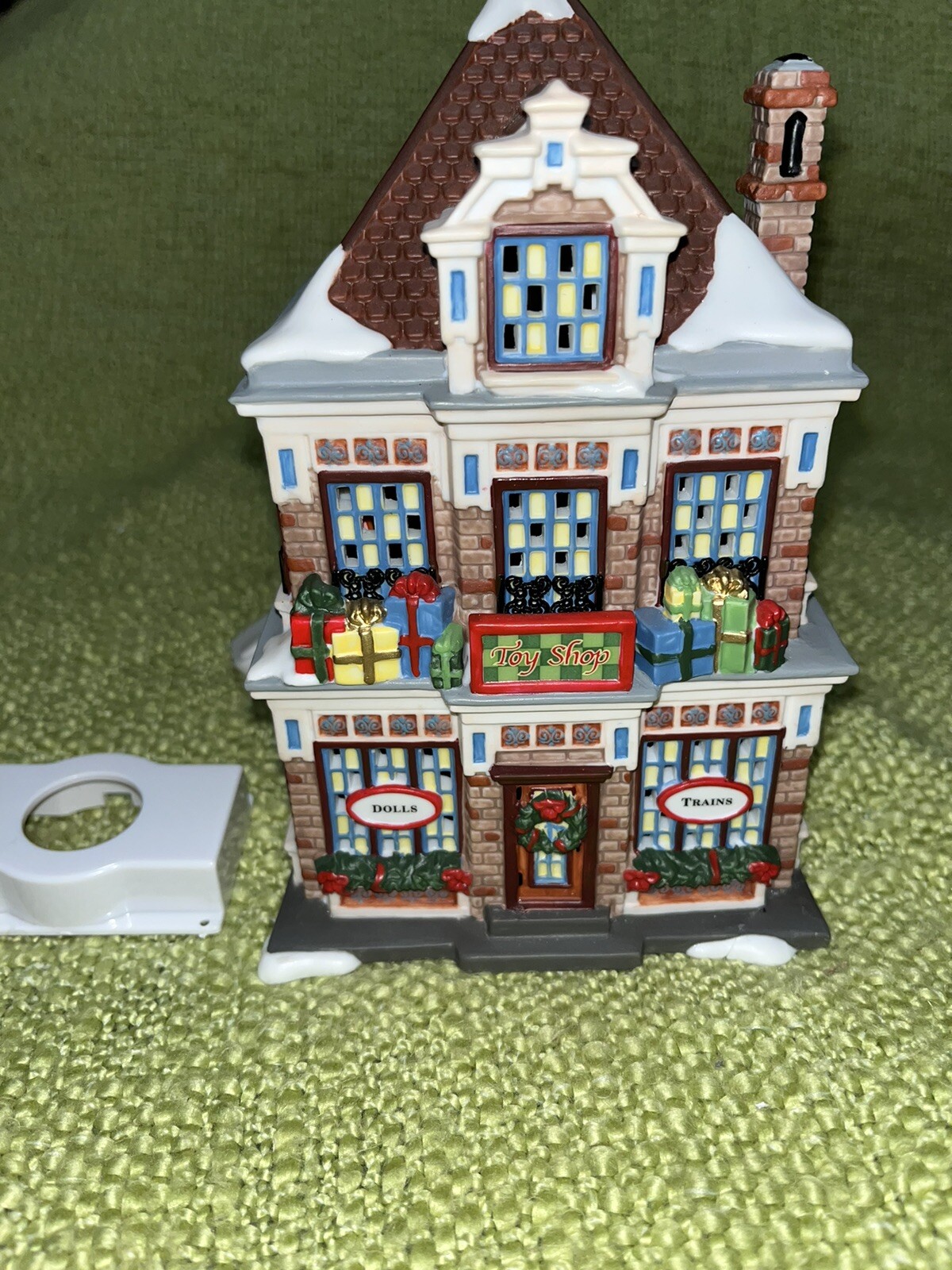 Dept 56 Accents Main Street Toy Shop ,Display Anywhere Lights, Works, in Box